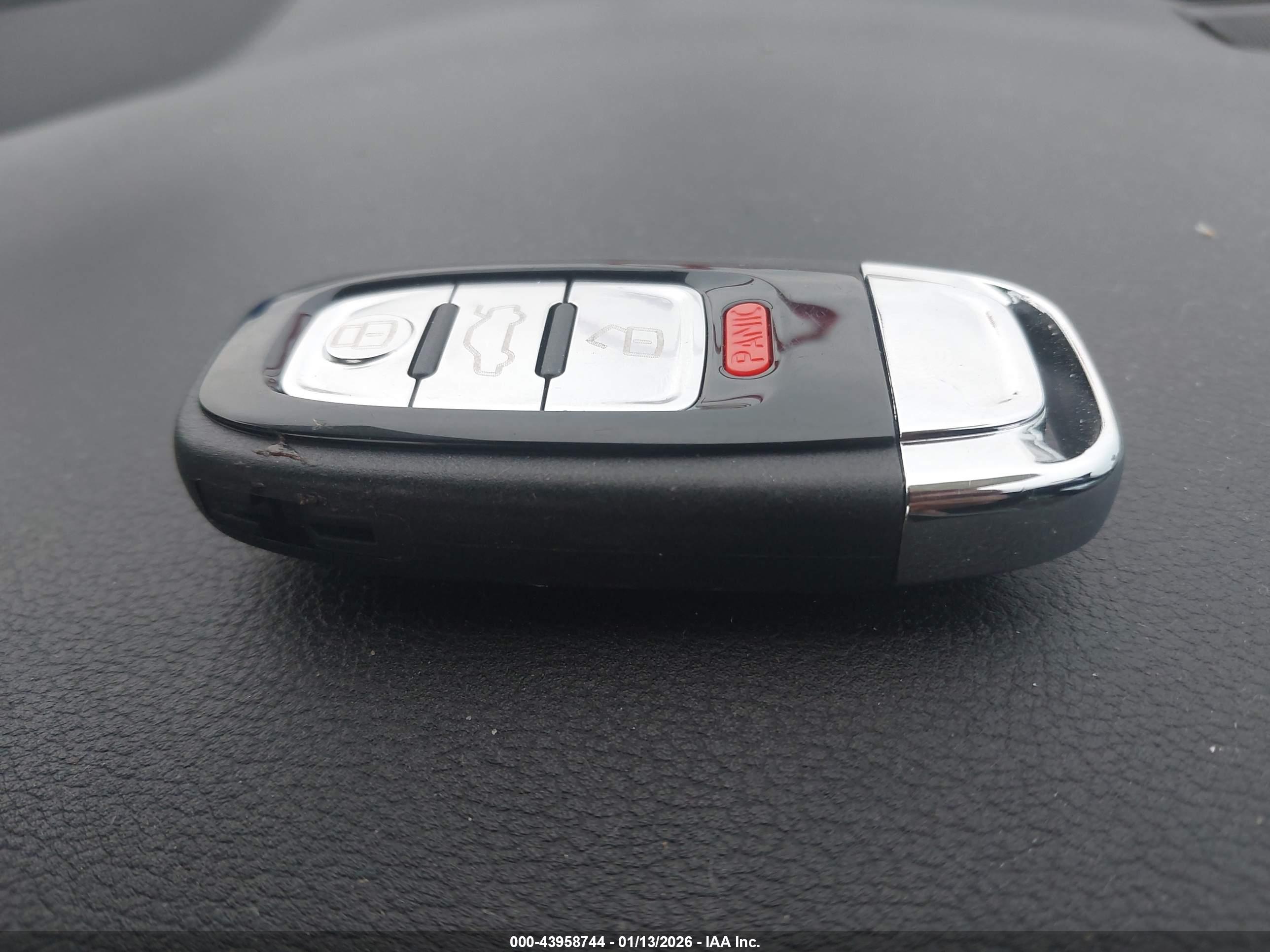 AUDI A4 image 11