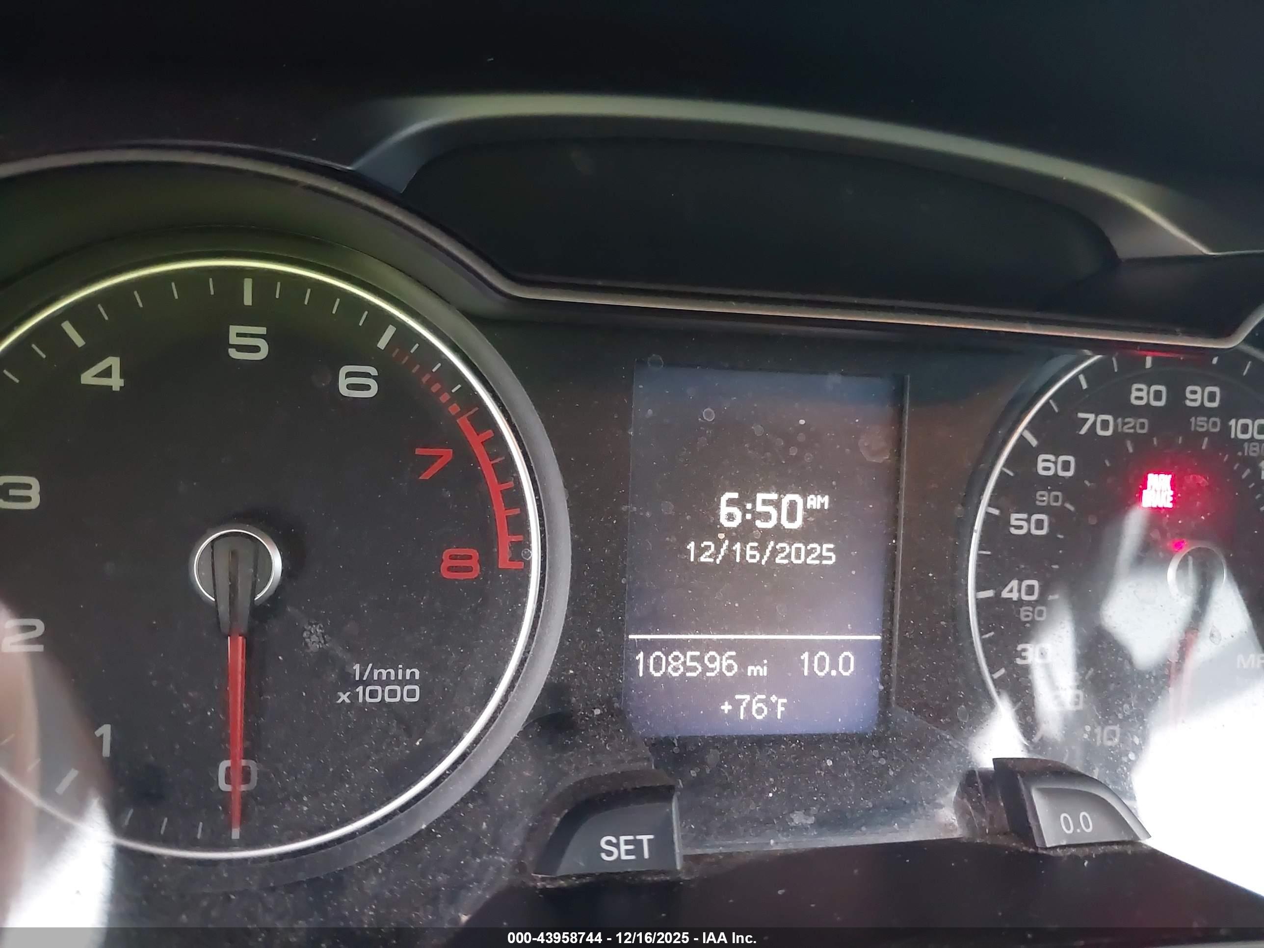 AUDI A4 image 7