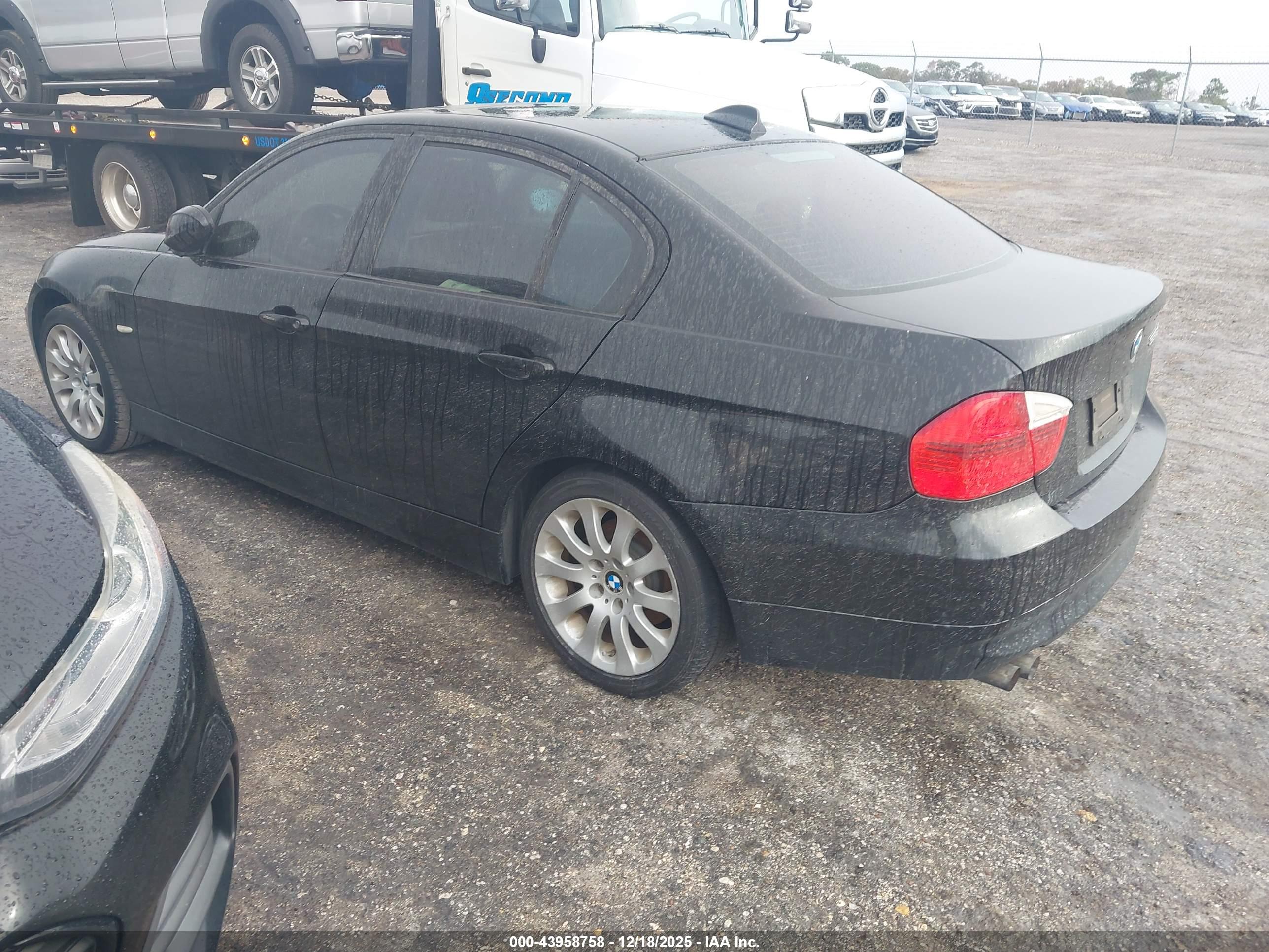 BMW 328XI image 3