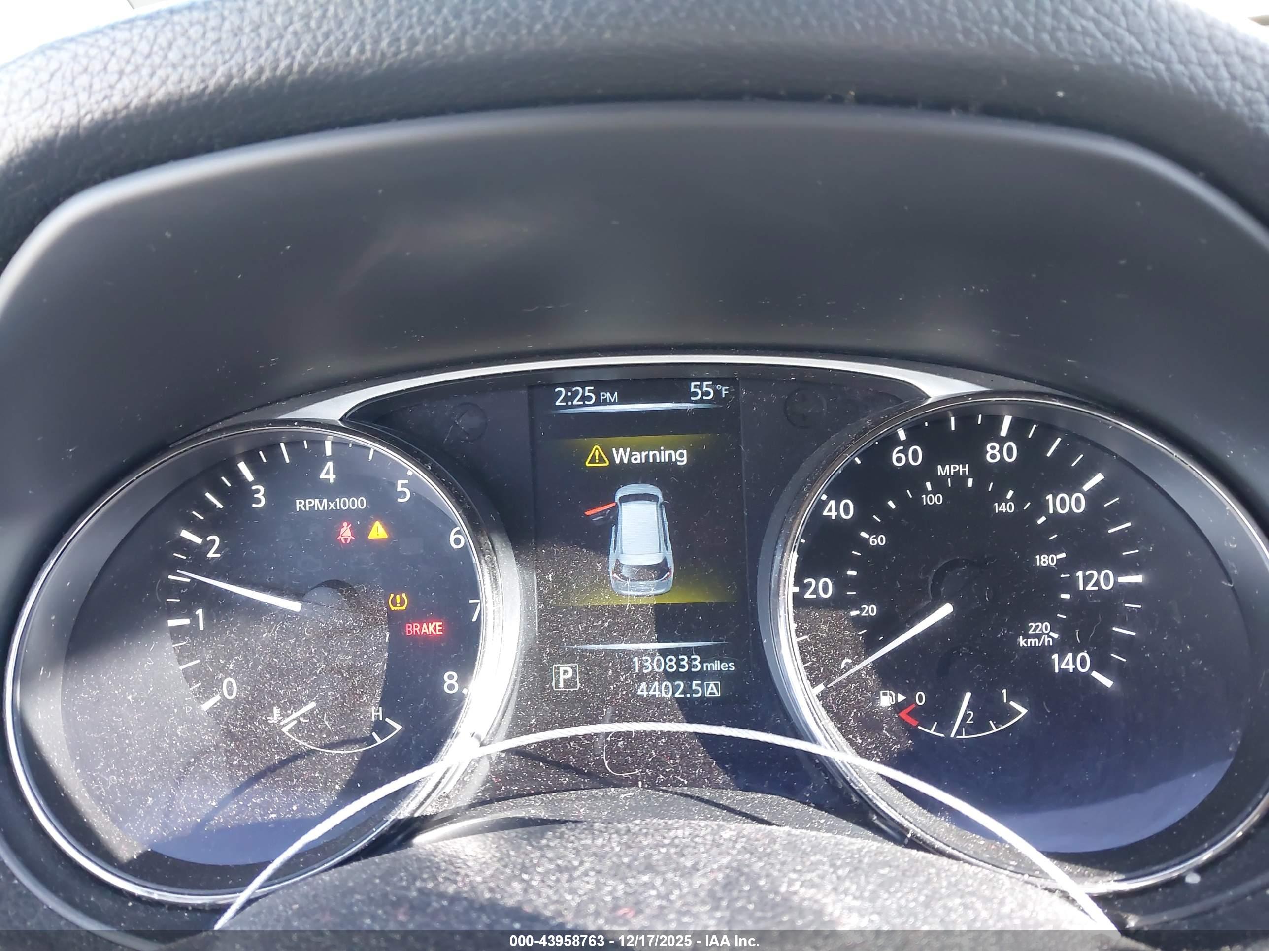 NISSAN ROGUE image 7