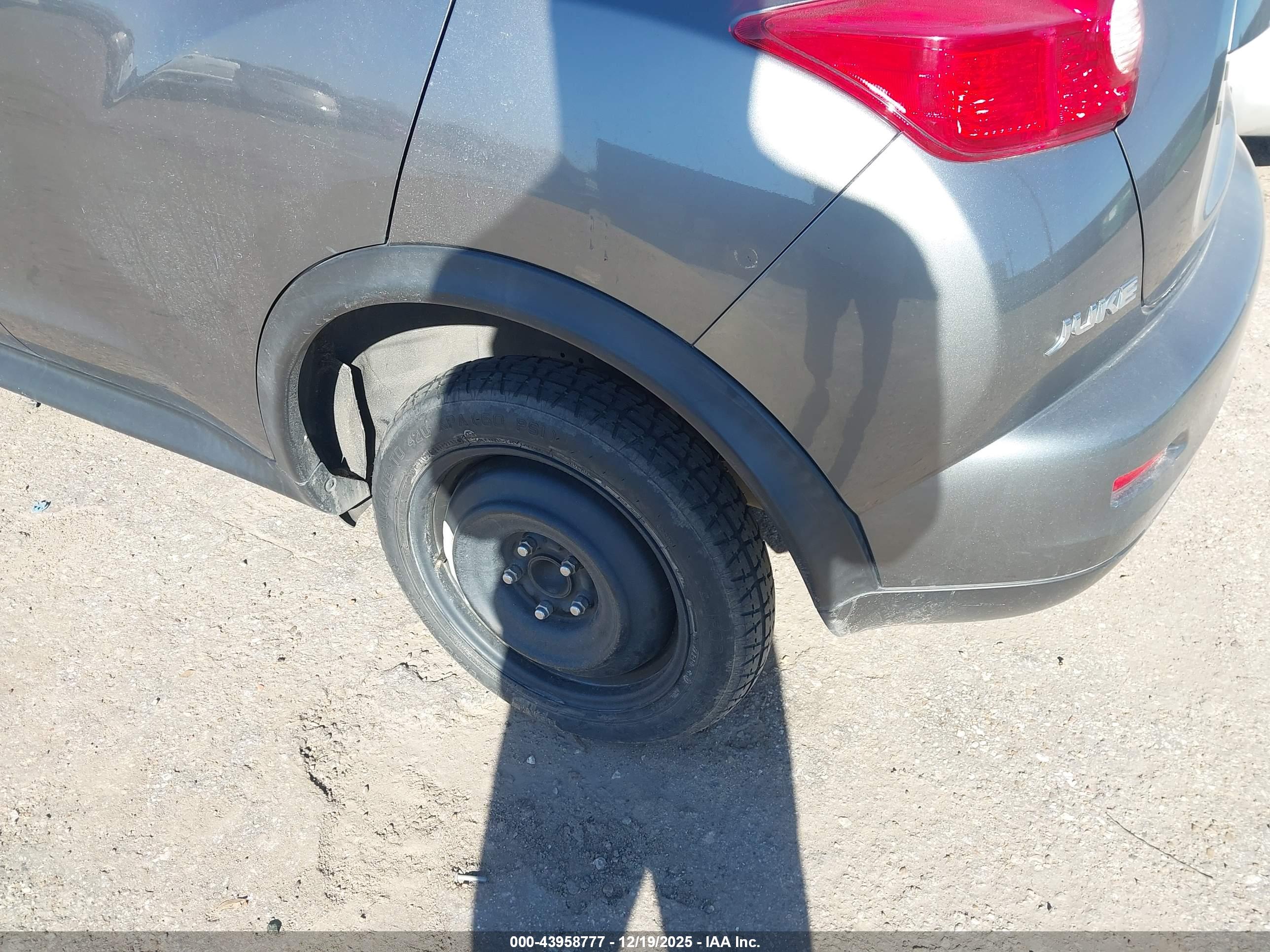 NISSAN JUKE image 6