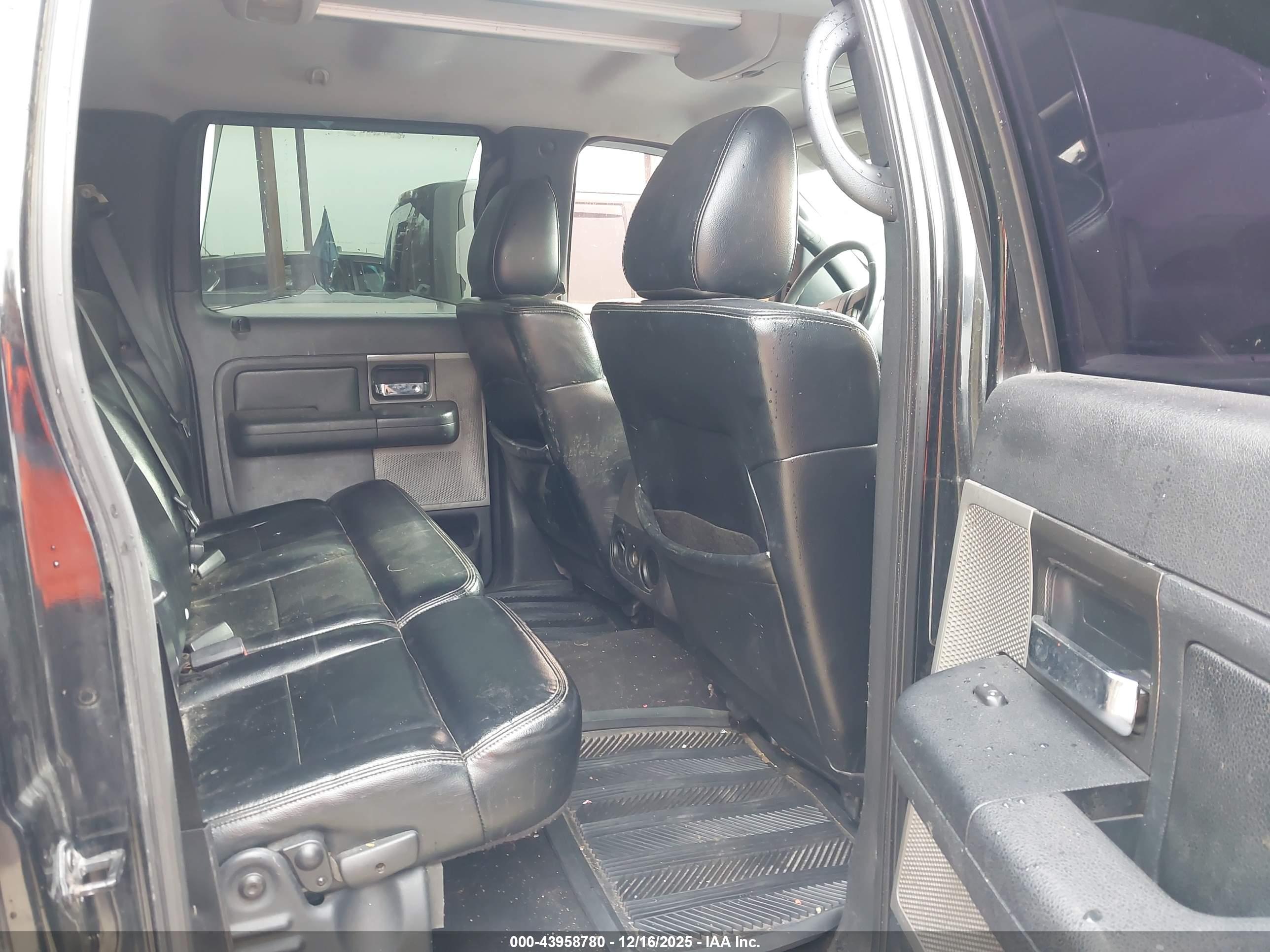 FORD F-150 image 8