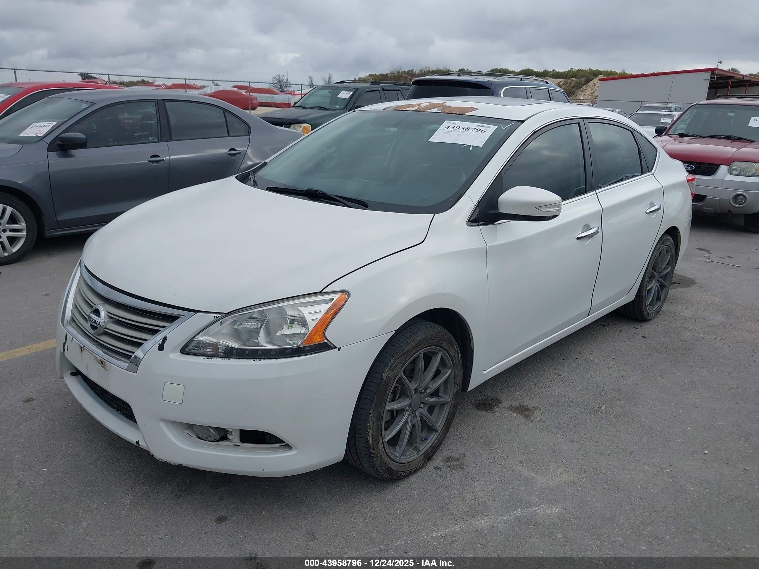 NISSAN SENTRA image 2