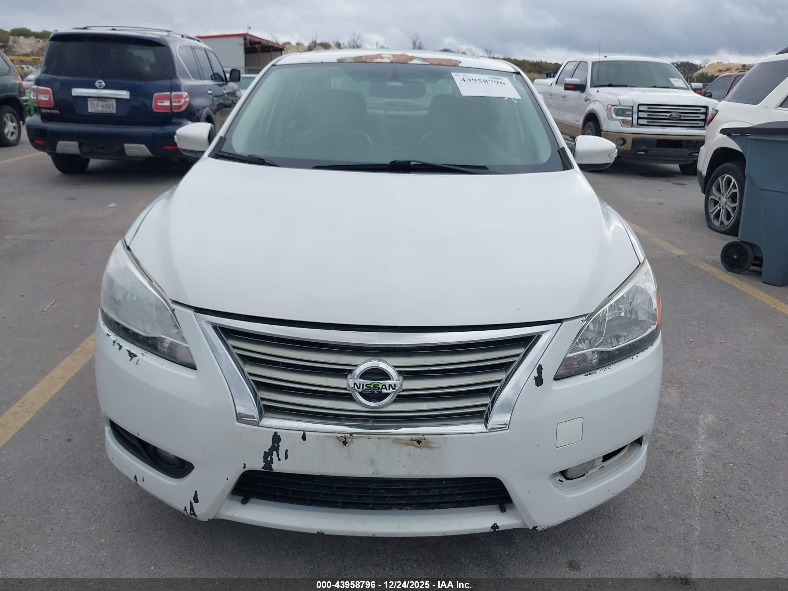 NISSAN SENTRA image 6