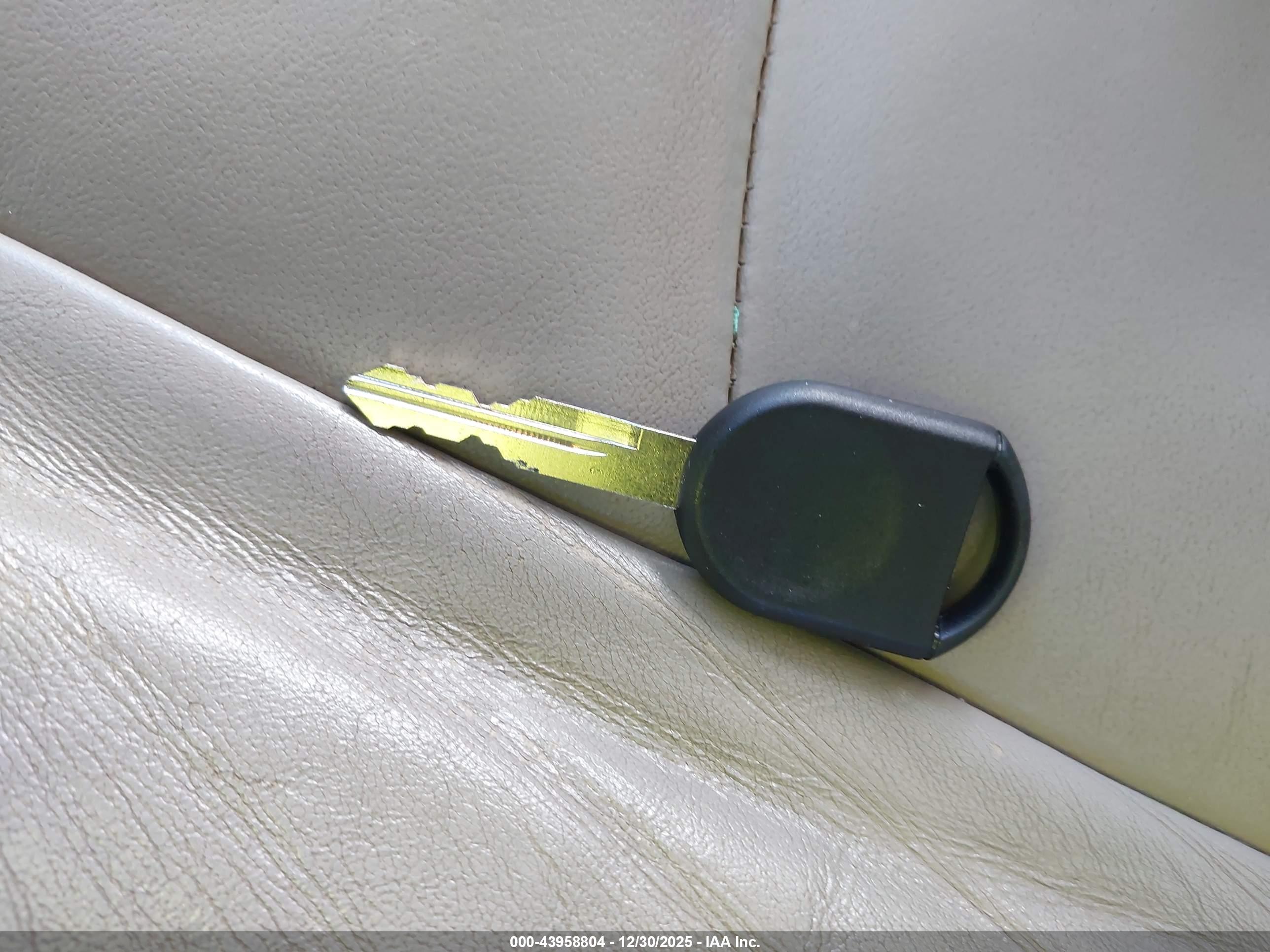 MERCURY MARINER image 11