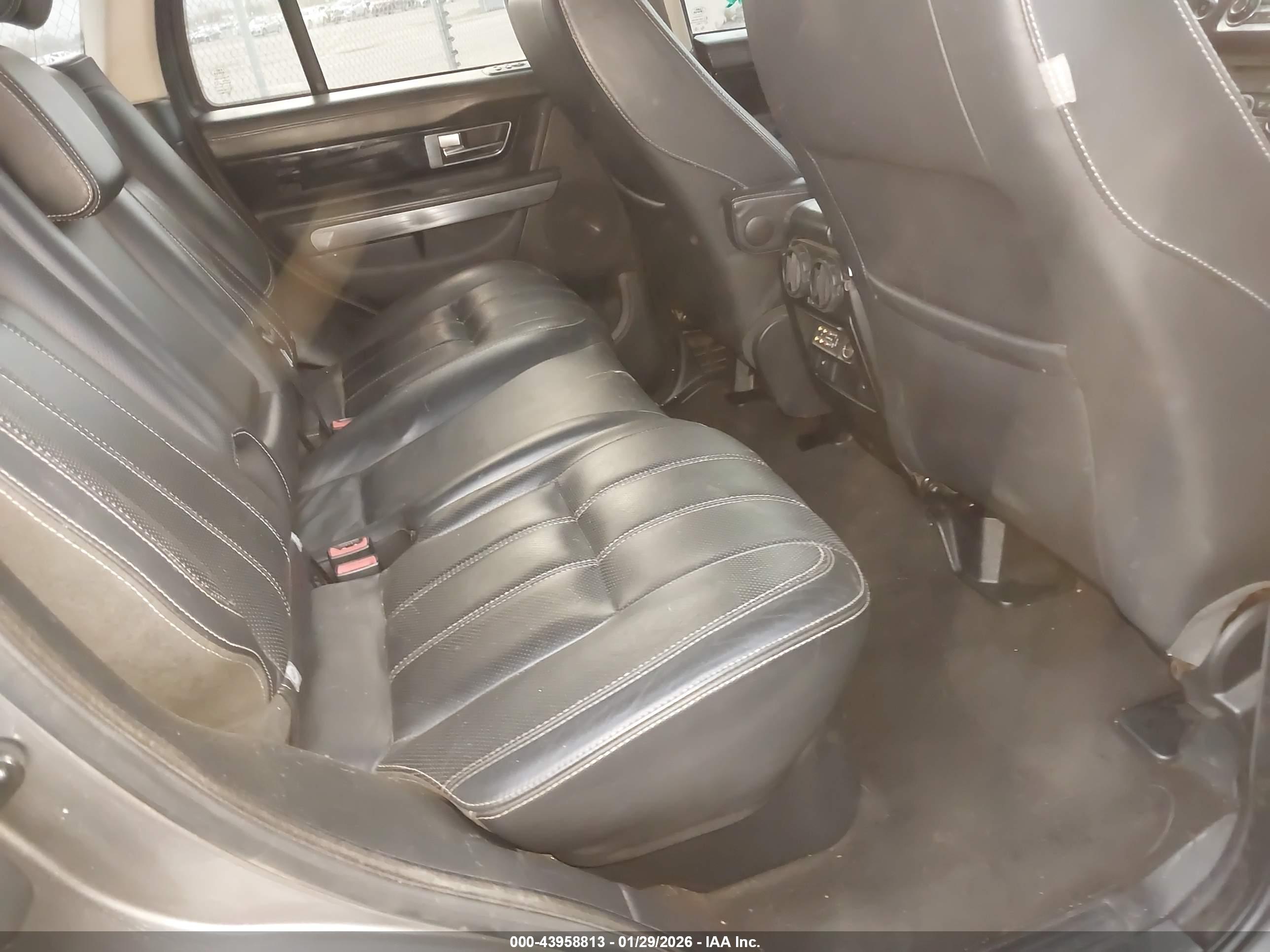 LAND ROVER image 8
