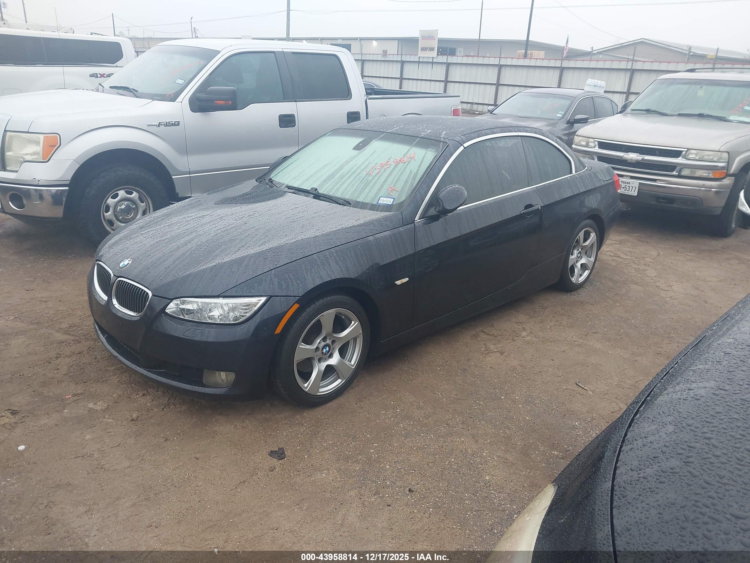 BMW 328I image 2
