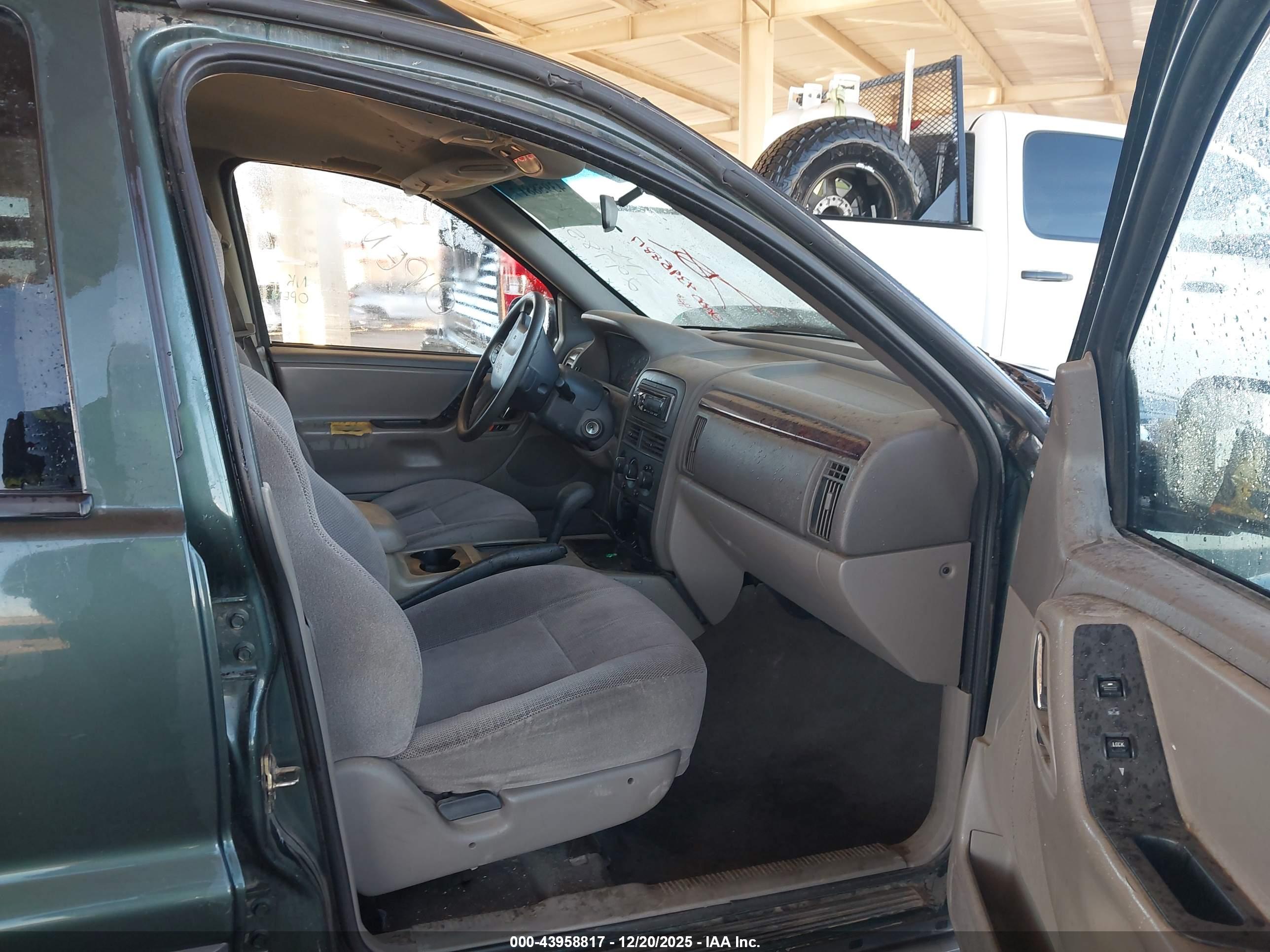 JEEP GRAND image 5
