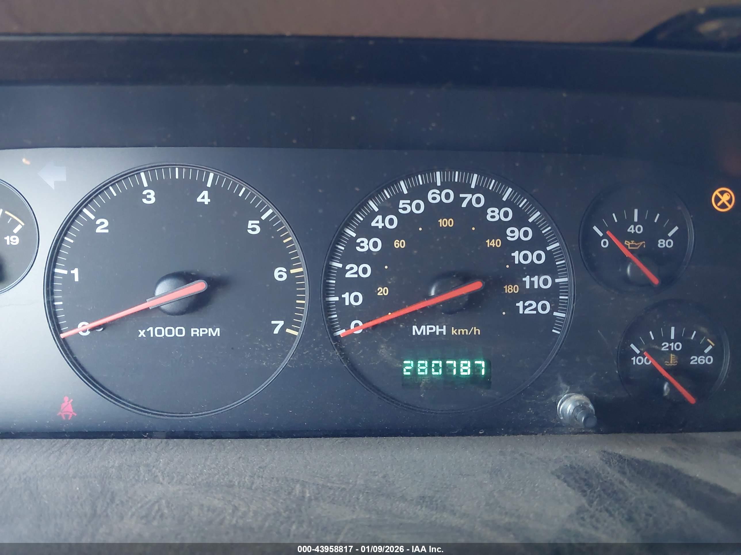 JEEP GRAND image 7