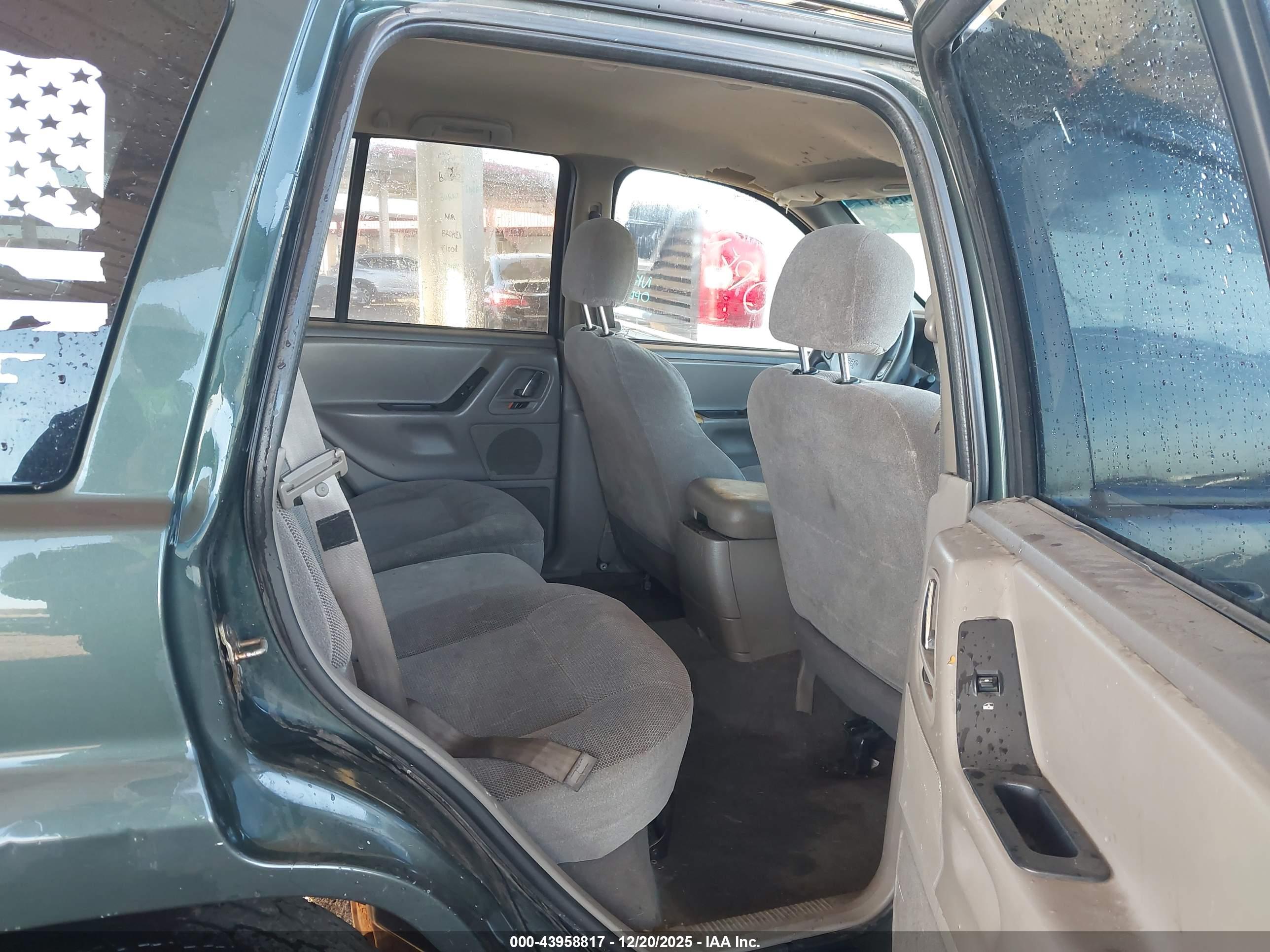JEEP GRAND image 8