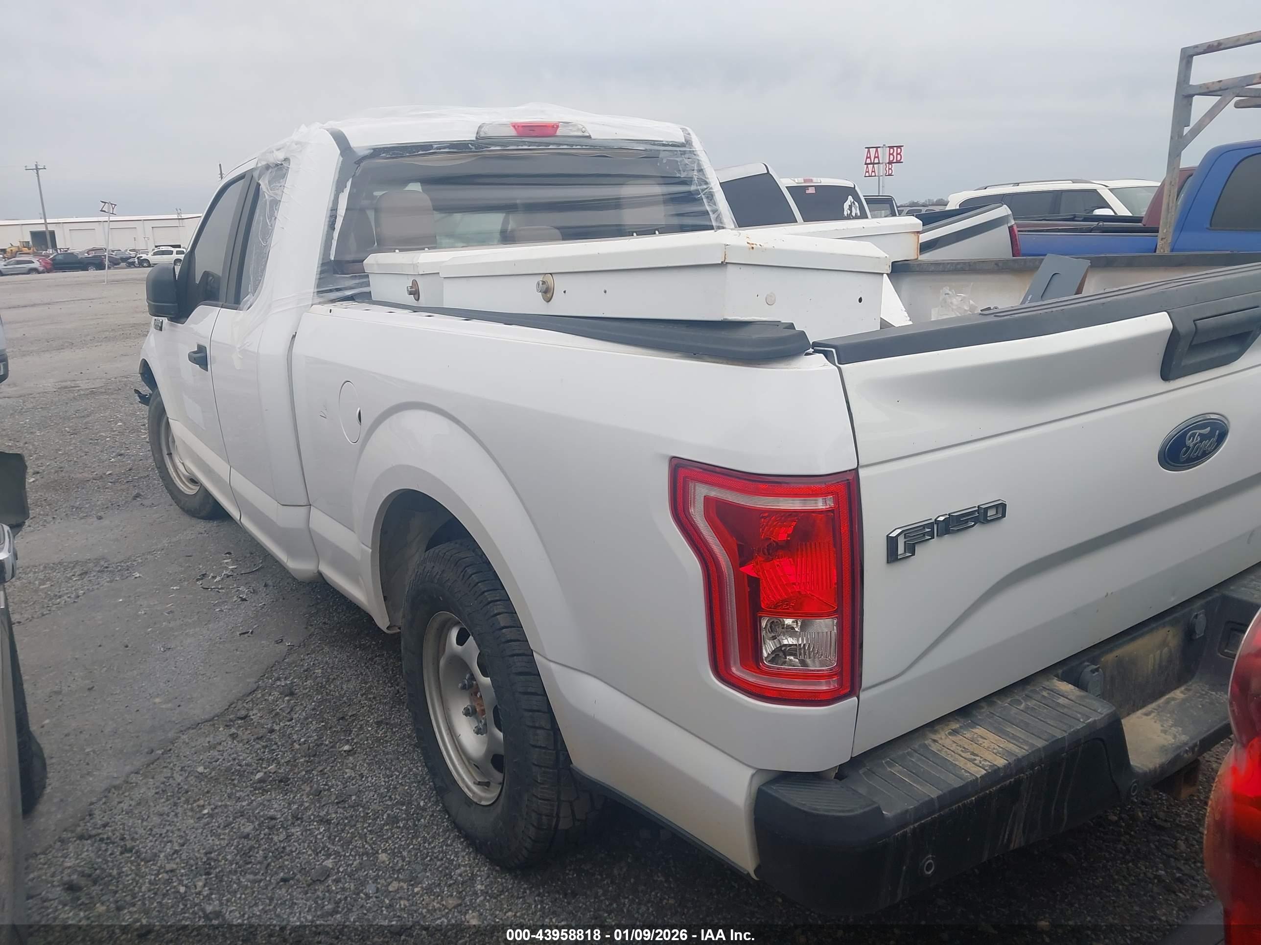 FORD F-150 image 3