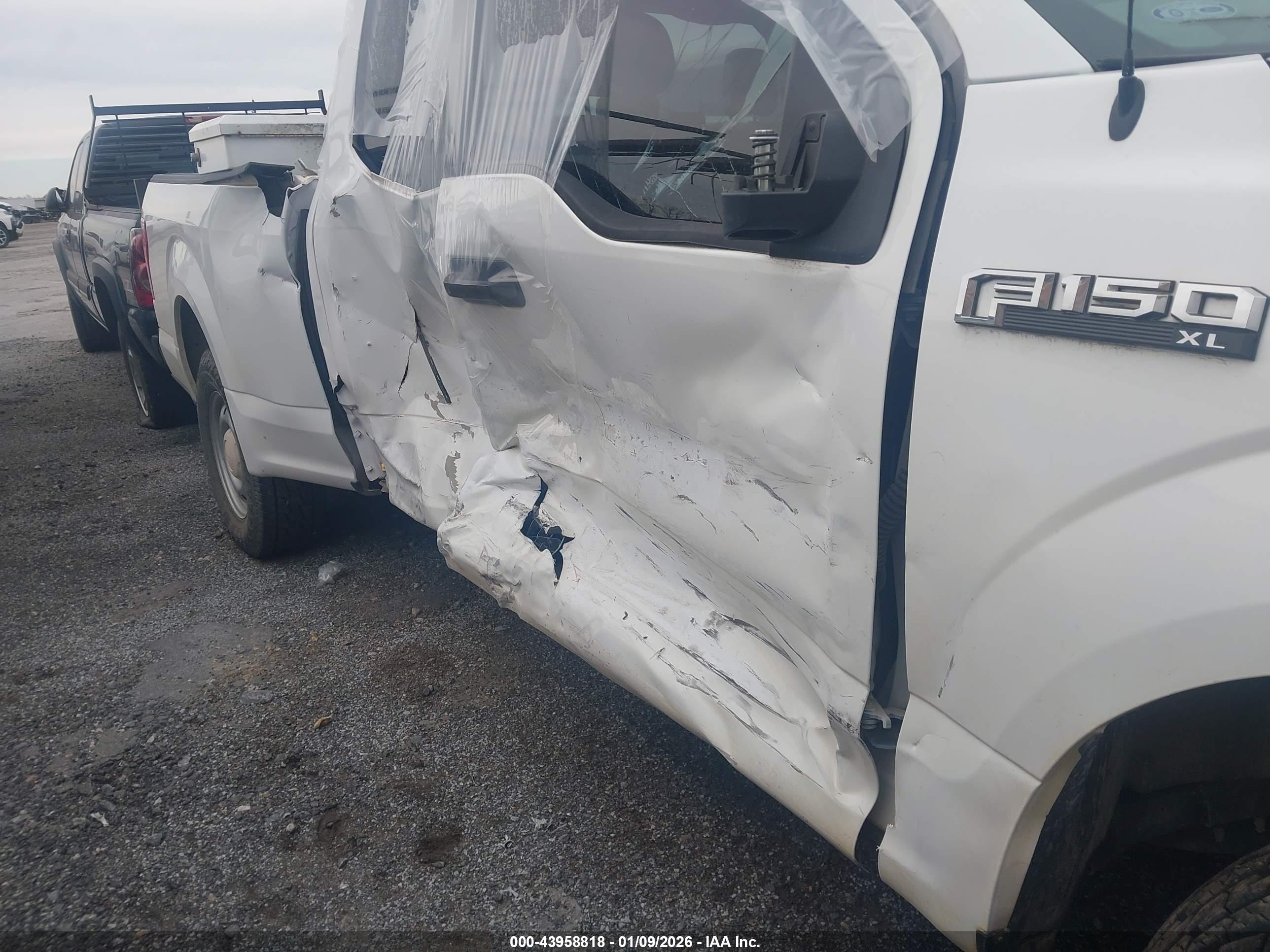 FORD F-150 image 6