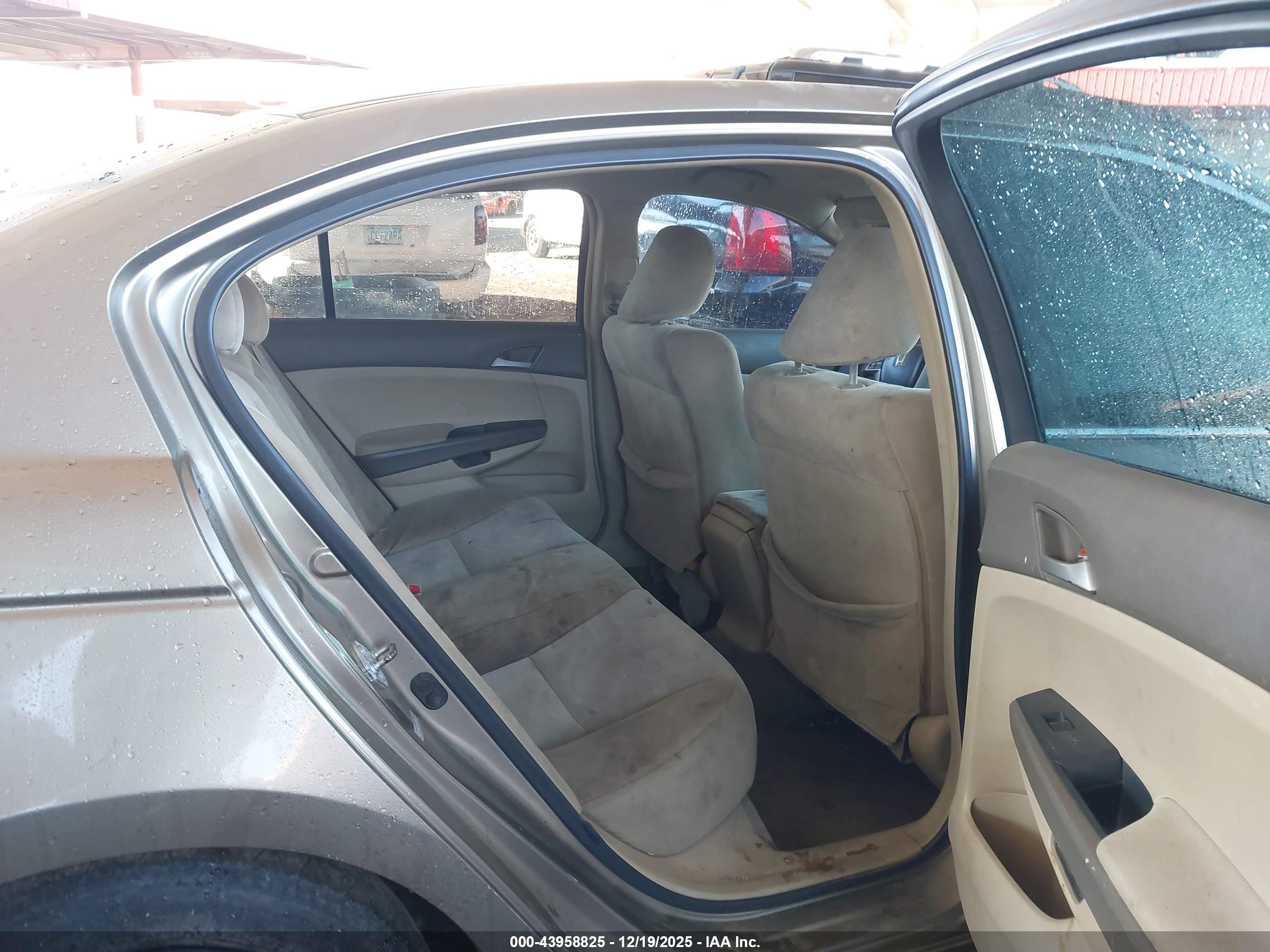 HONDA ACCORD image 8