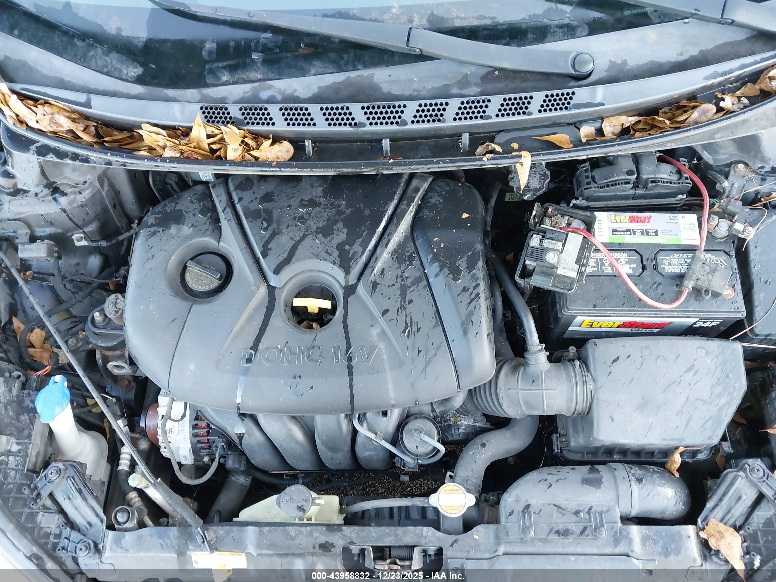 HYUNDAI ELANTRA image 10