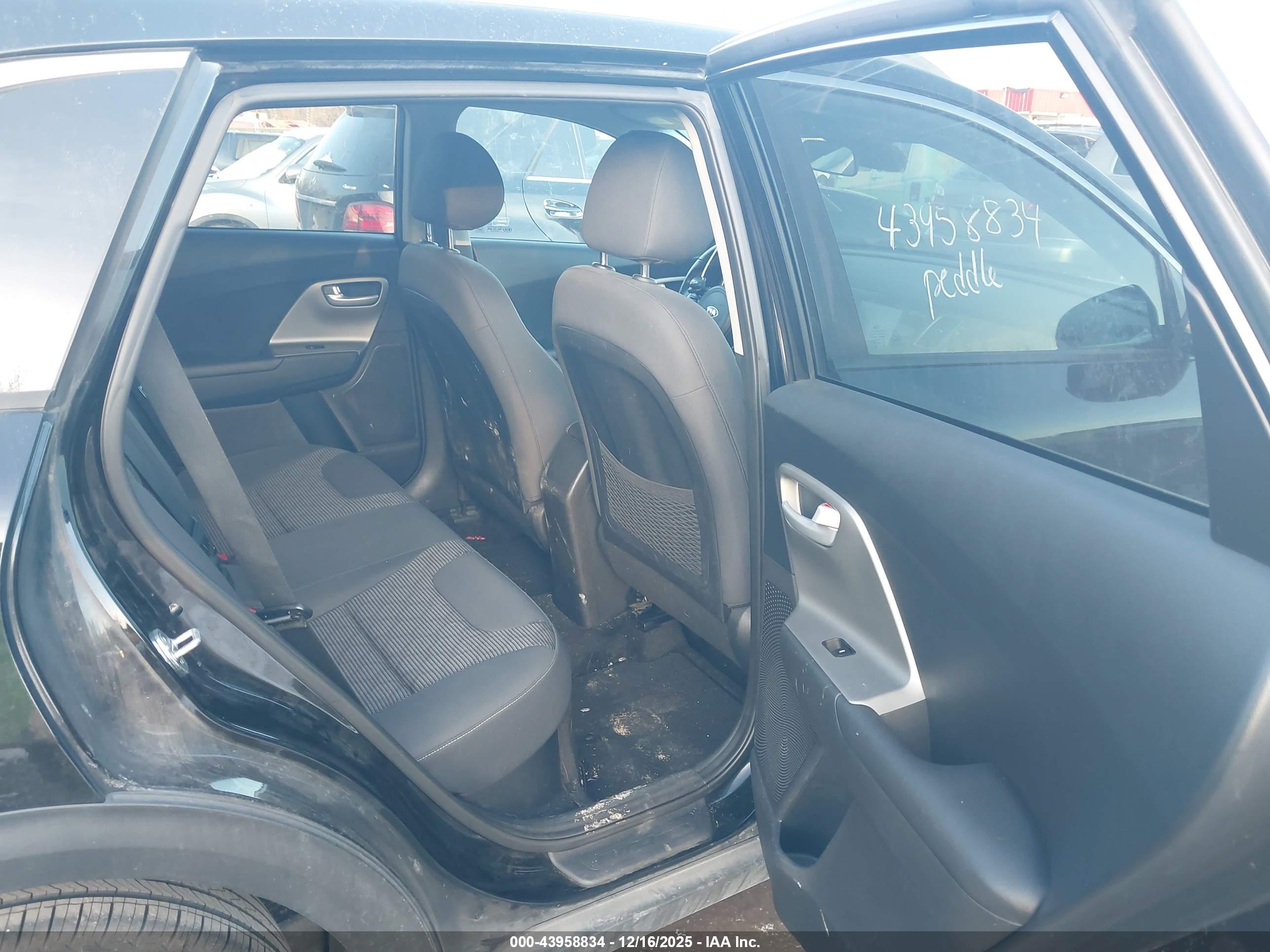 KIA NIRO image 8