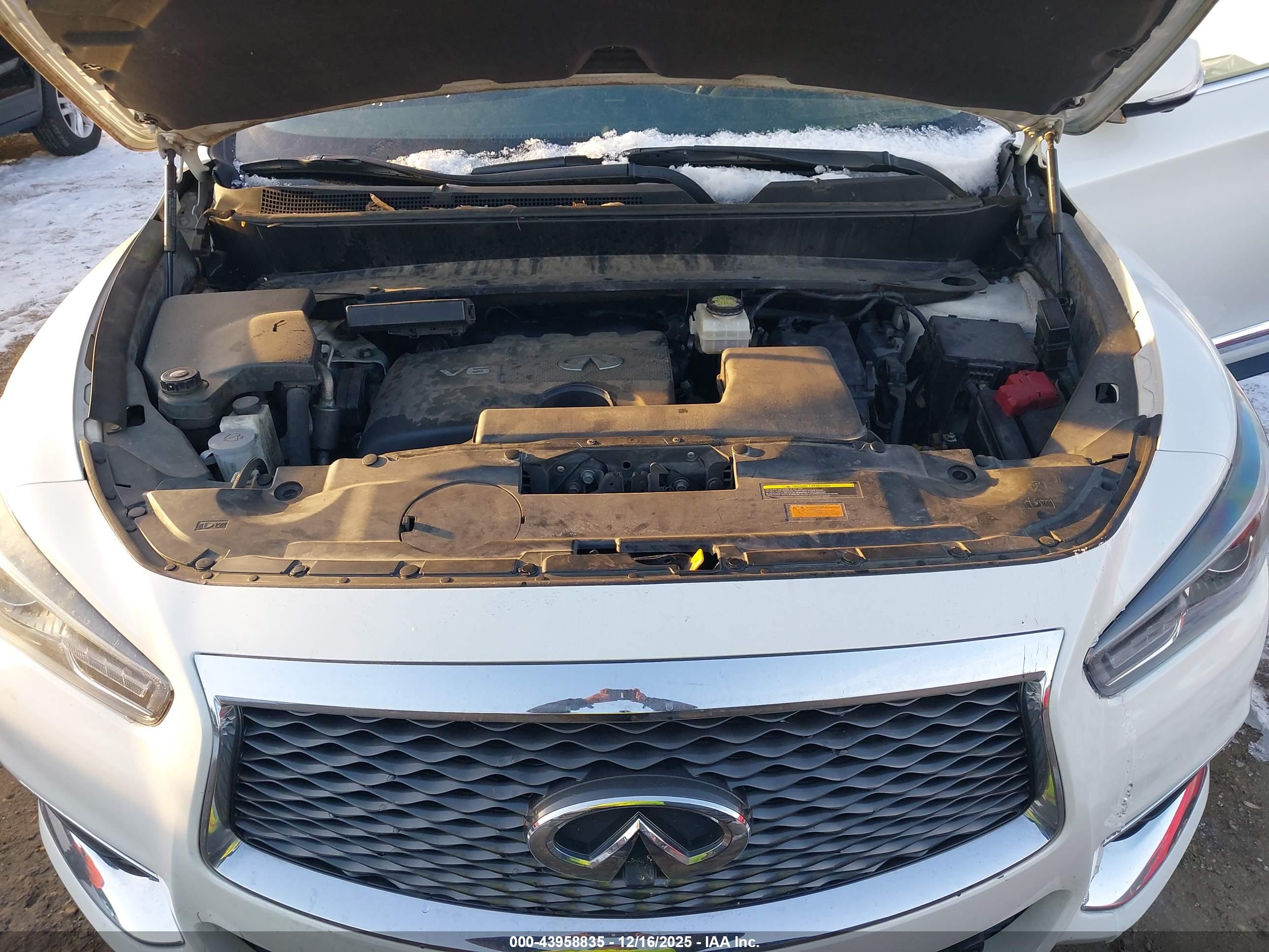 INFINITI QX60 image 10