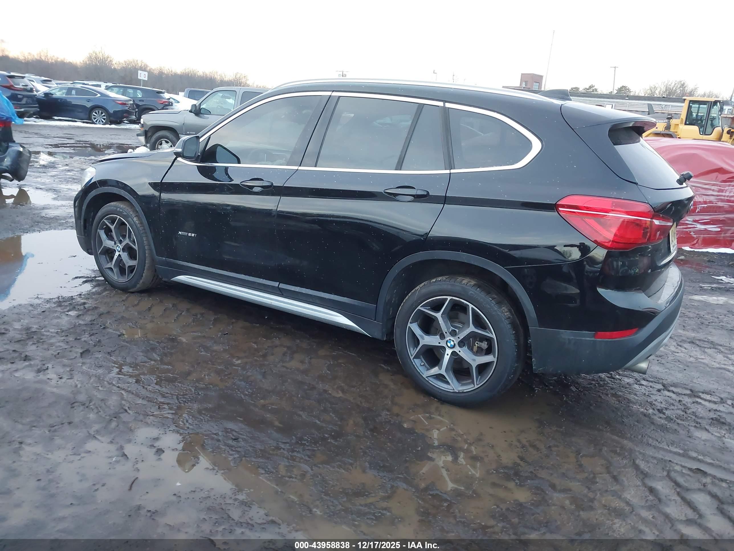 BMW X1 image 3
