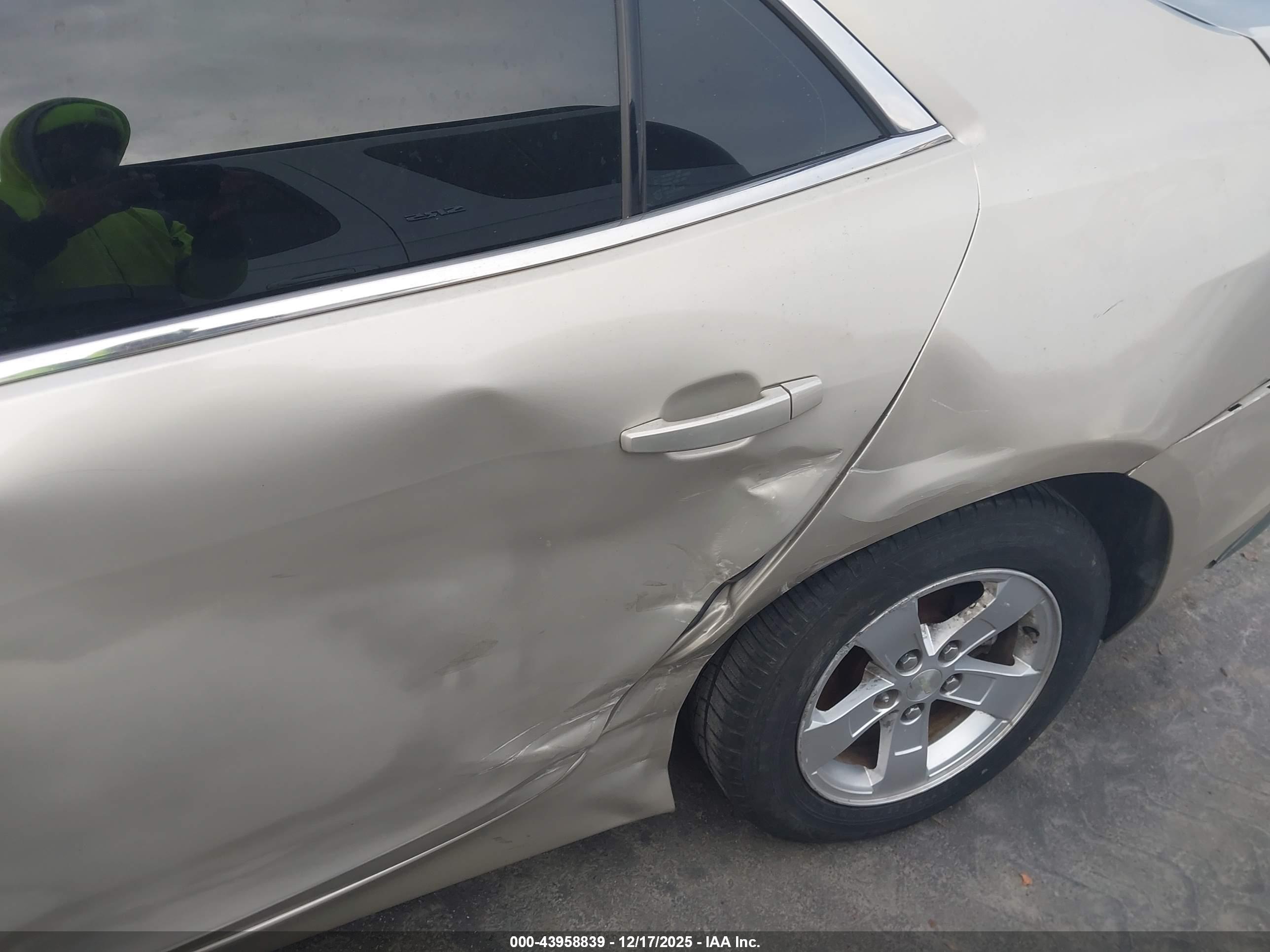 CHEVROLET MALIBU image 6