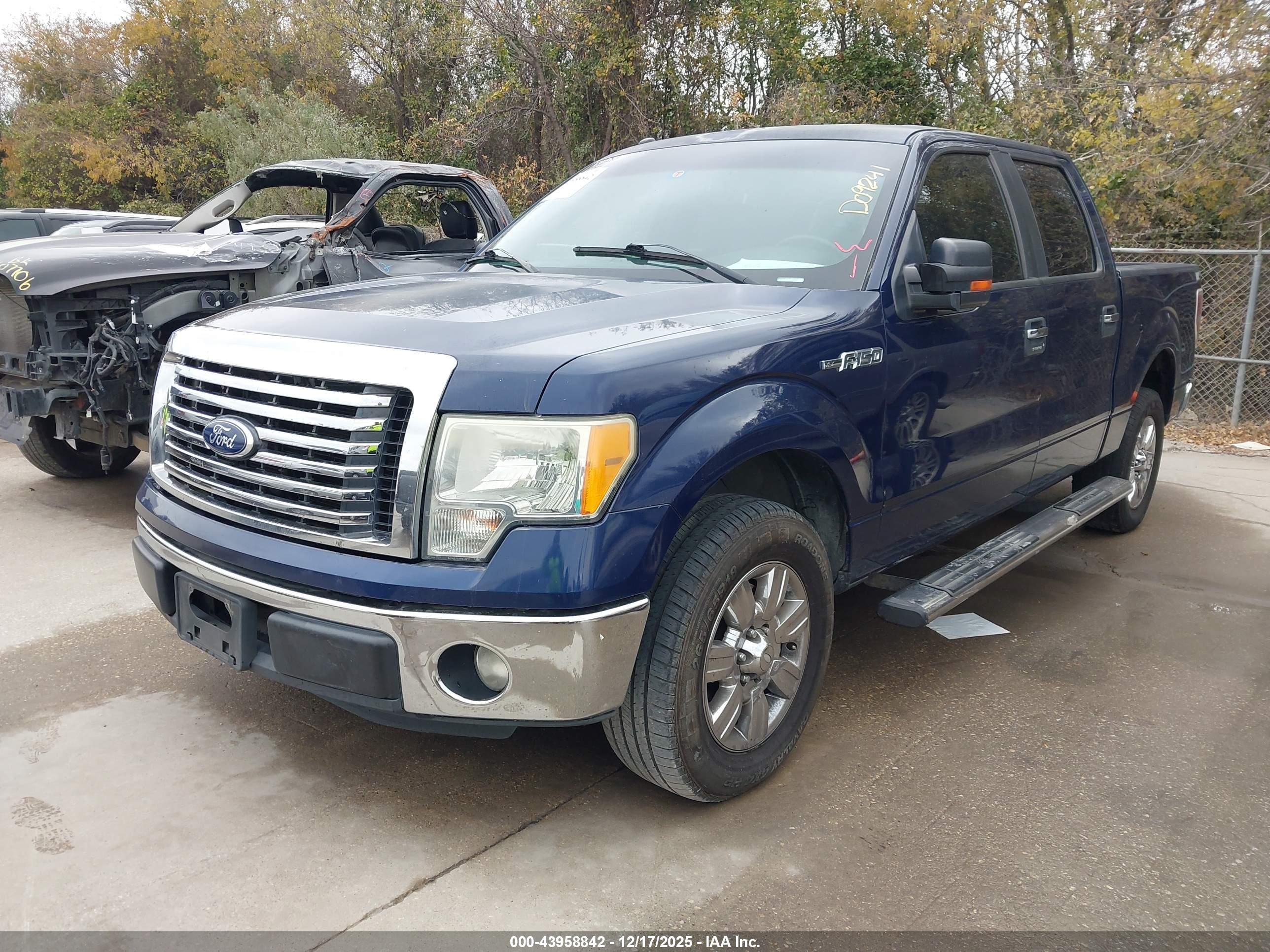 FORD F-150 image 2