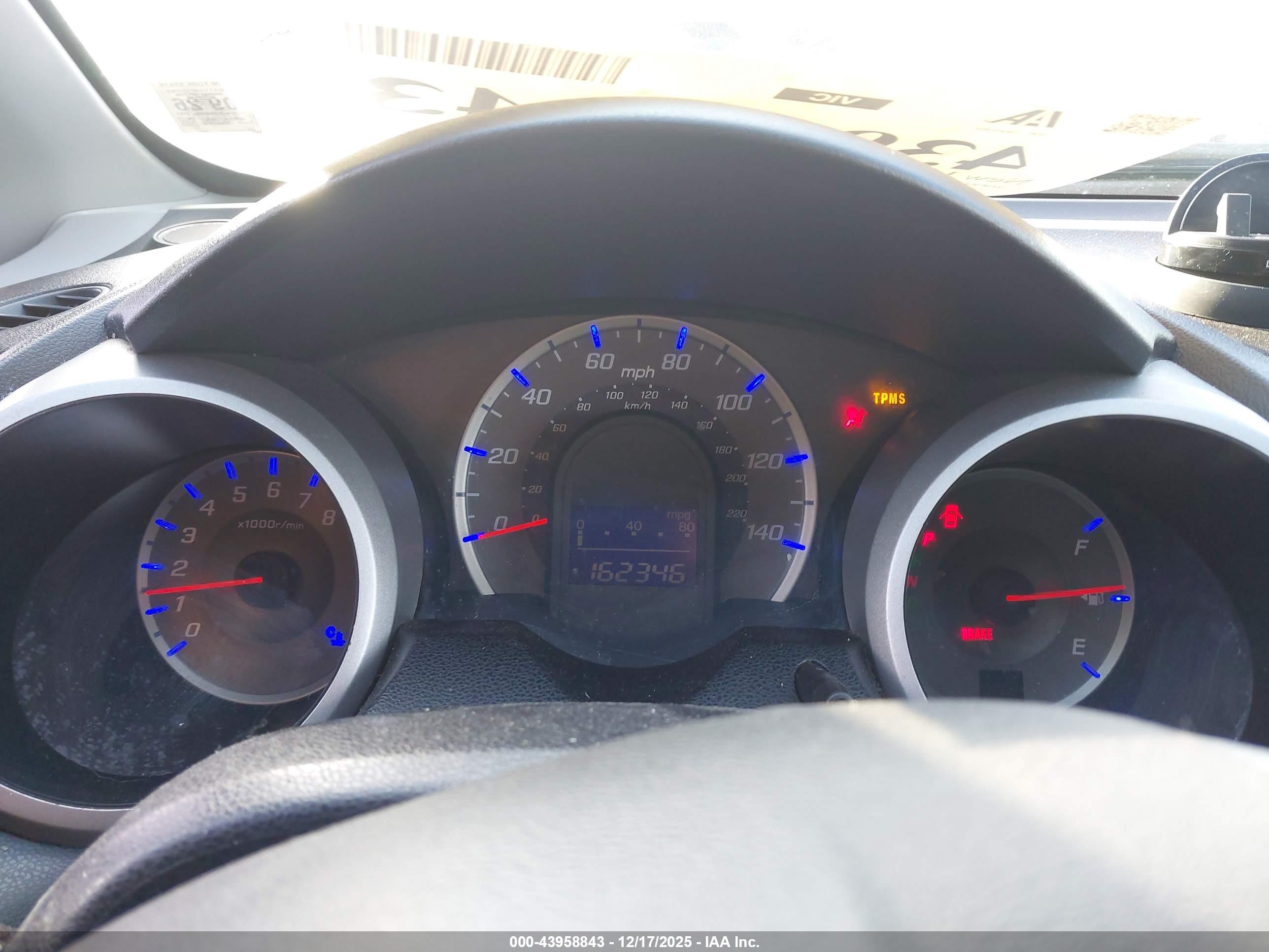 HONDA FIT image 7