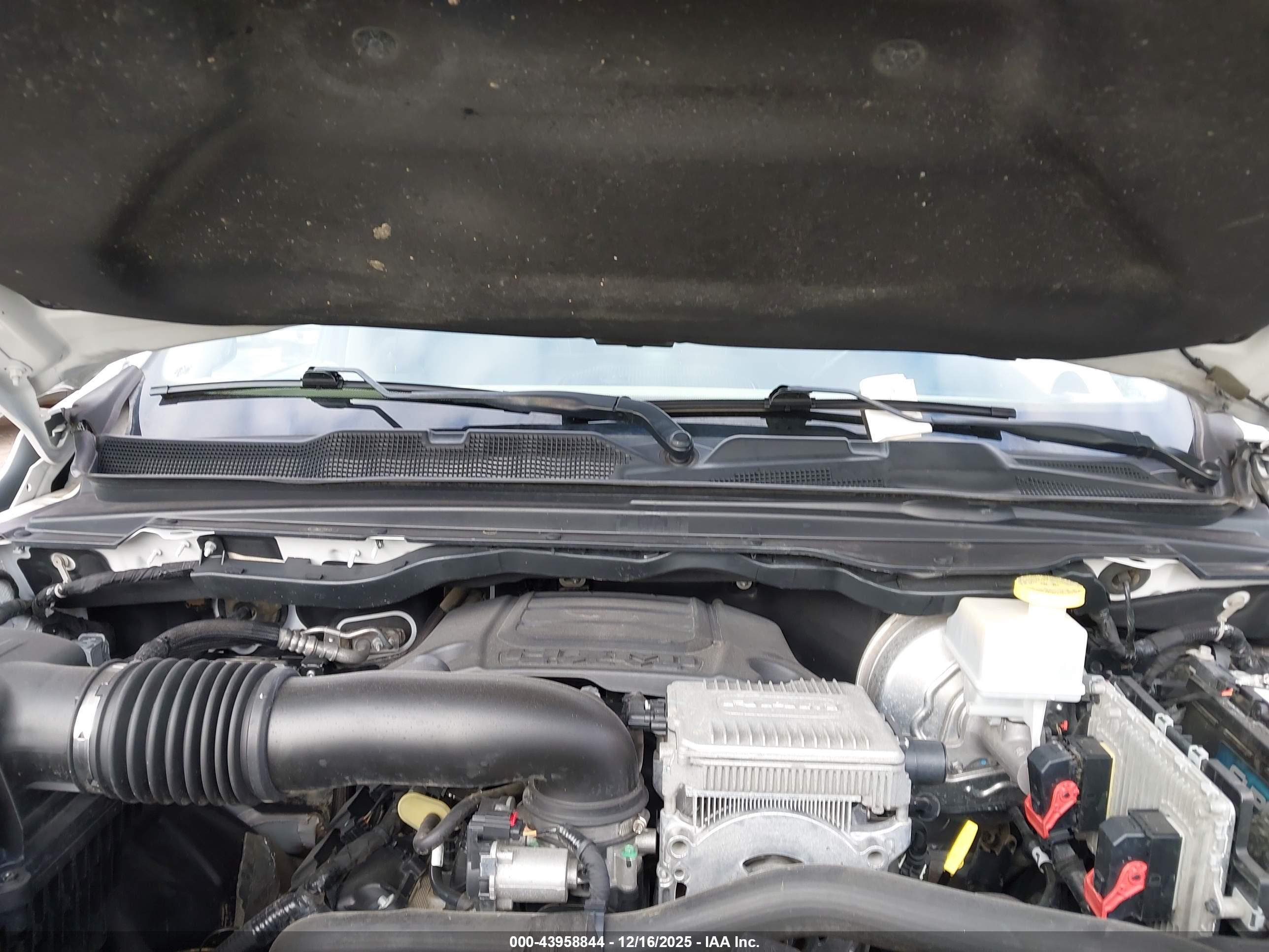 RAM 1500 image 10