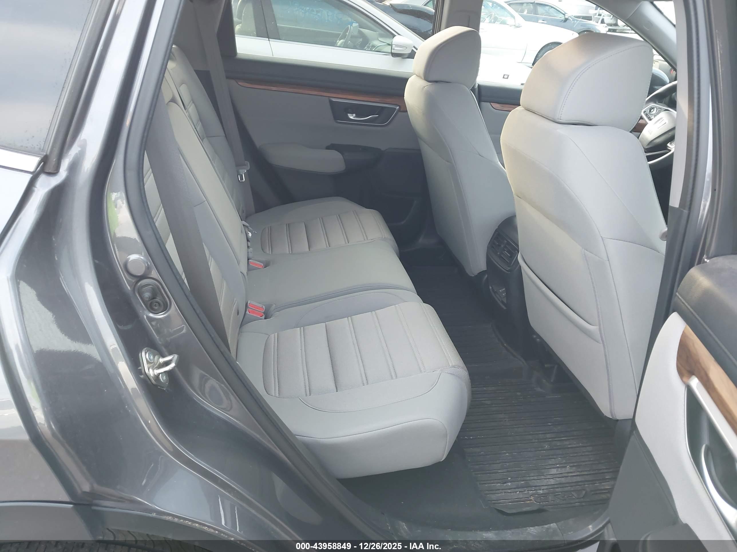 HONDA CR-V image 8