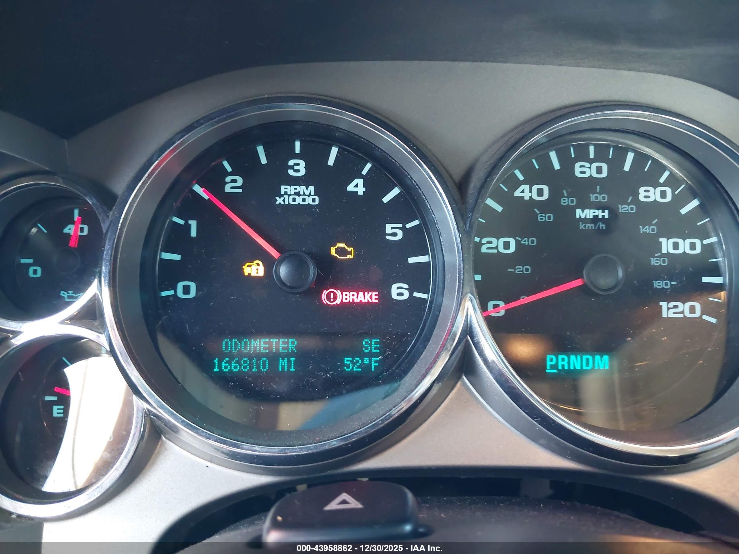 CHEVROLET SILVERADO image 7