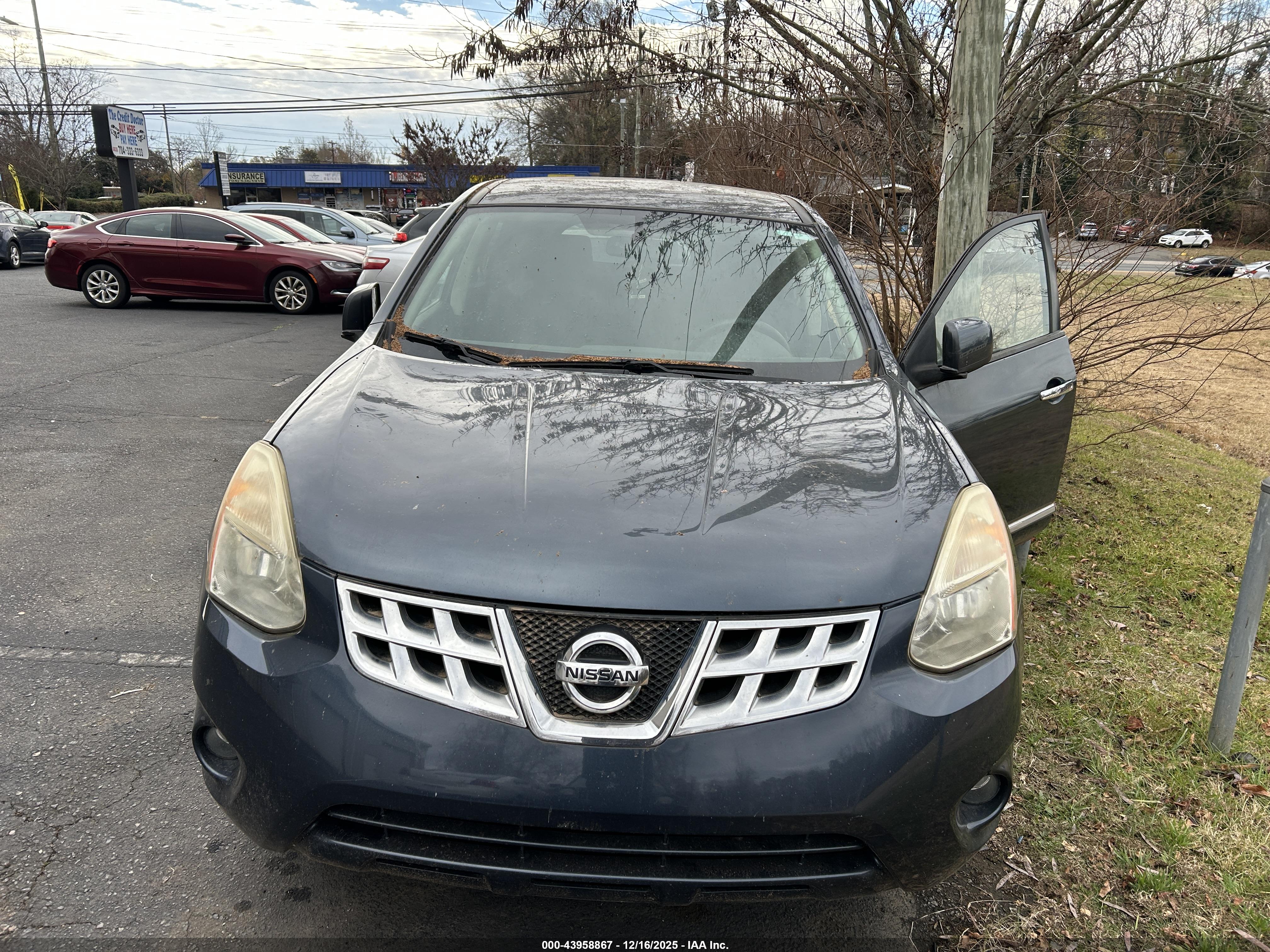 NISSAN ROGUE image 6