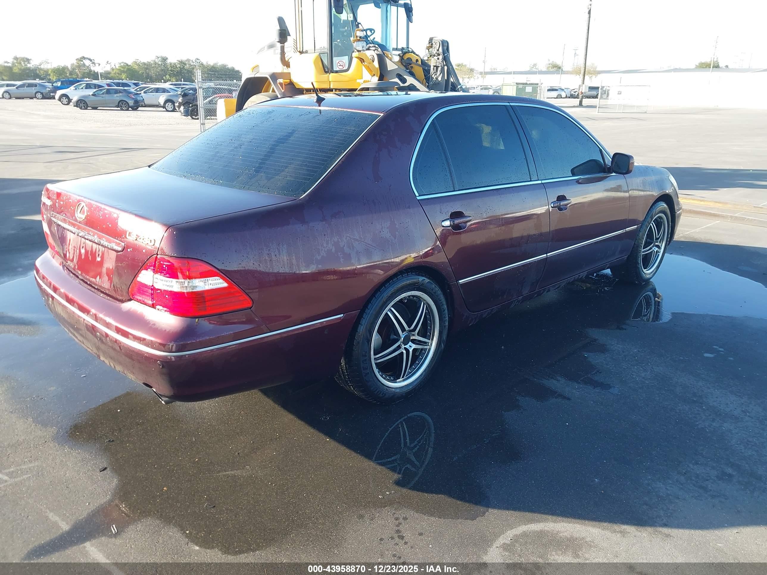 LEXUS LS image 4