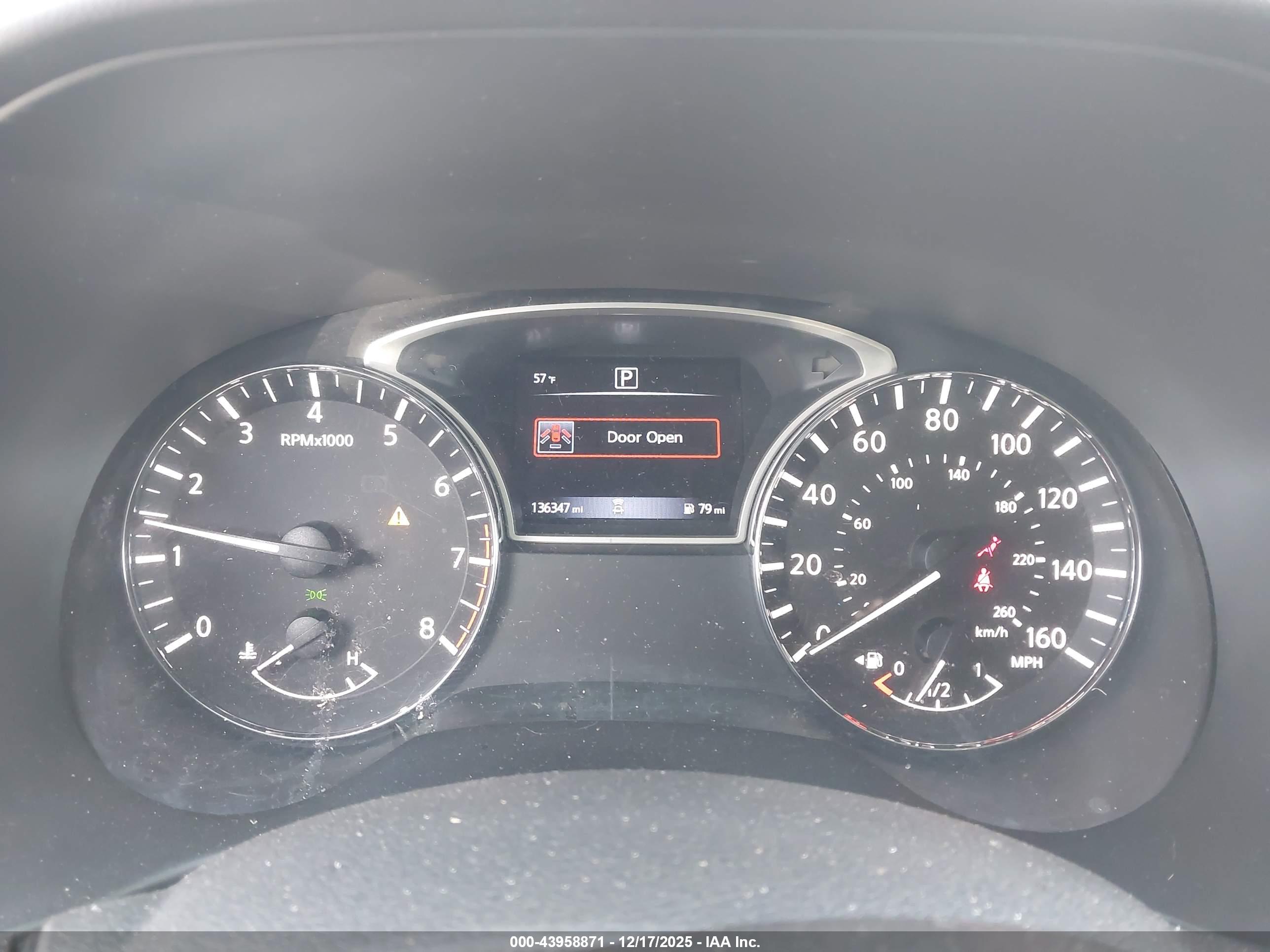 NISSAN PATHFINDER image 7