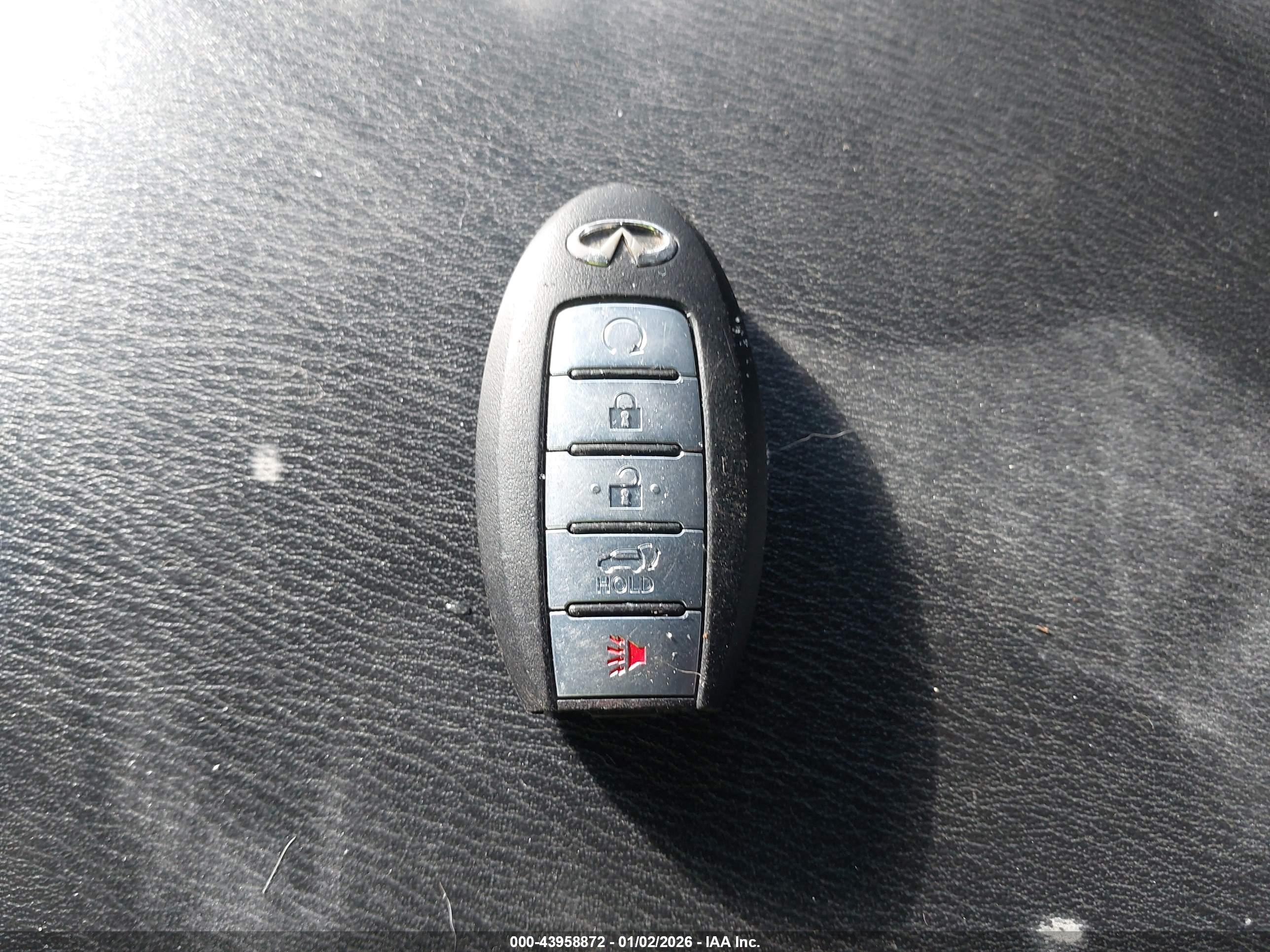 INFINITI QX80 image 11