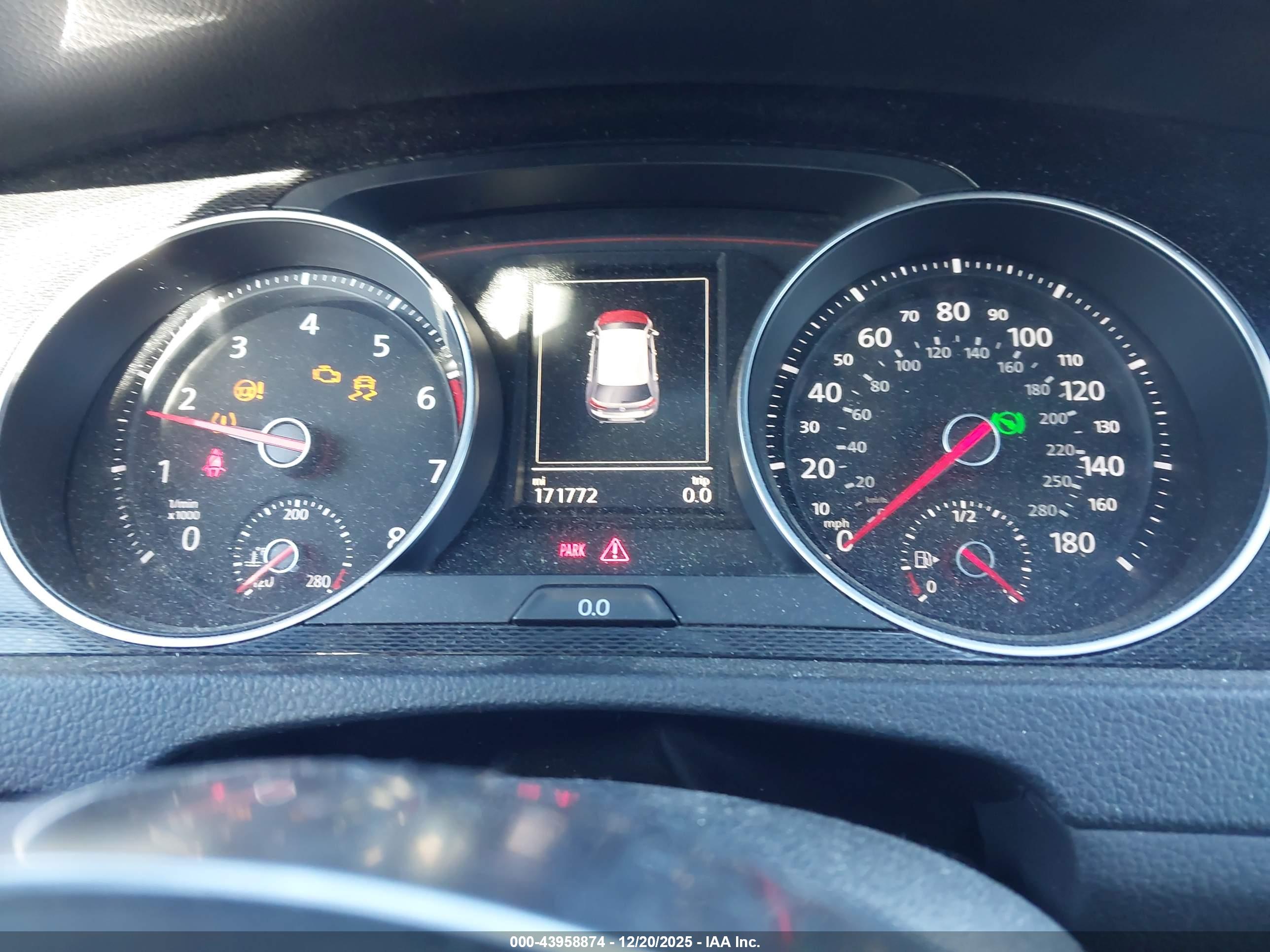 VOLKSWAGEN GOLF image 7