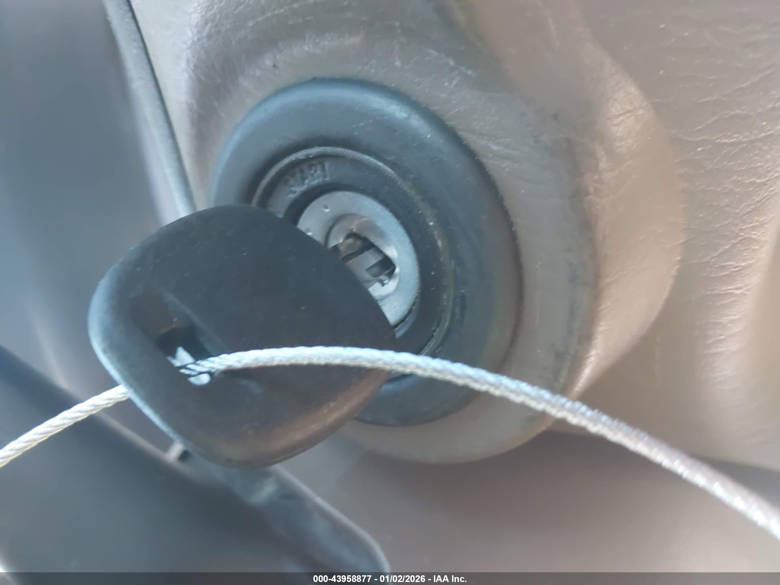 TOYOTA SEQUOIA image 11