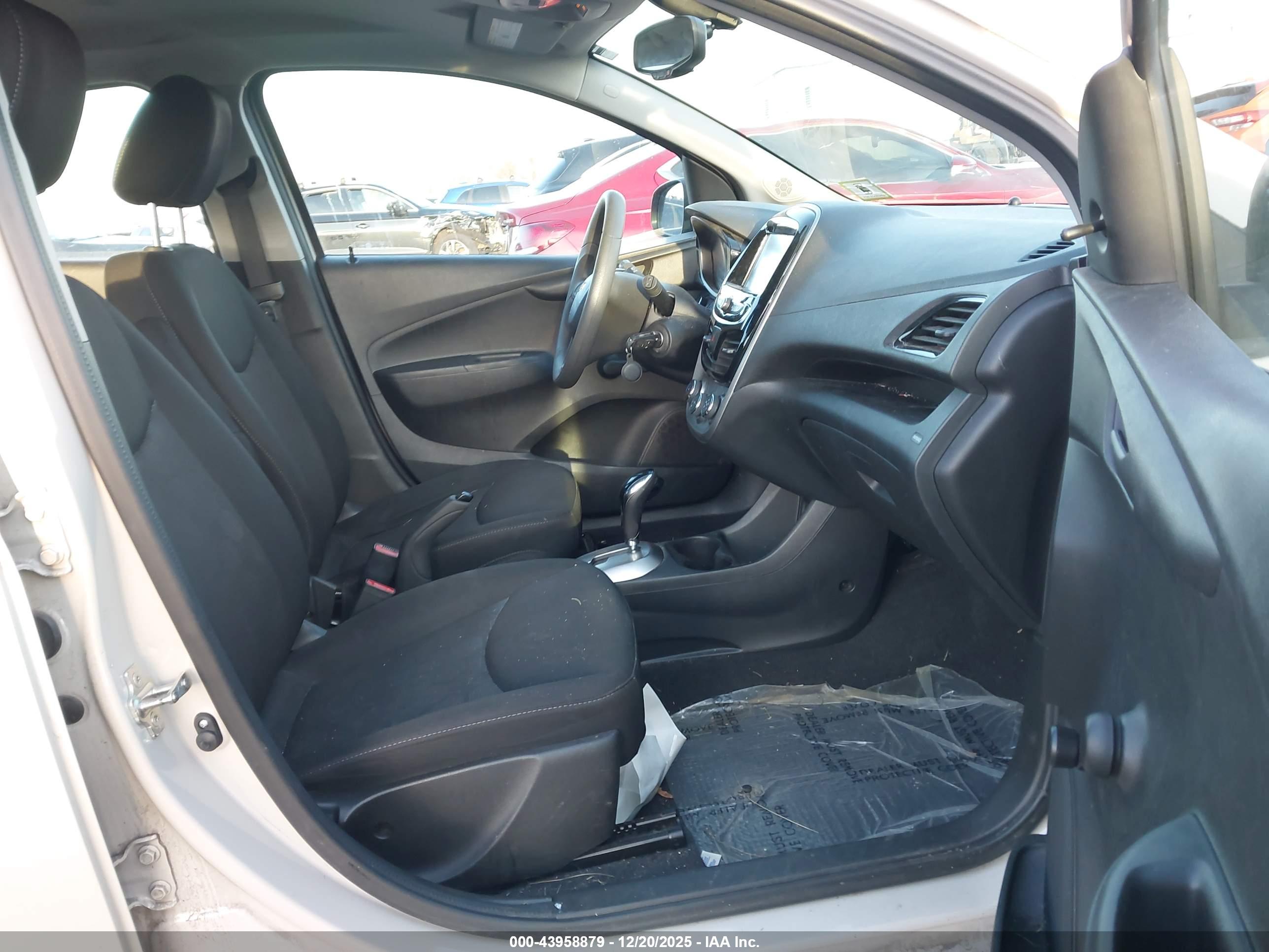 CHEVROLET SPARK image 5