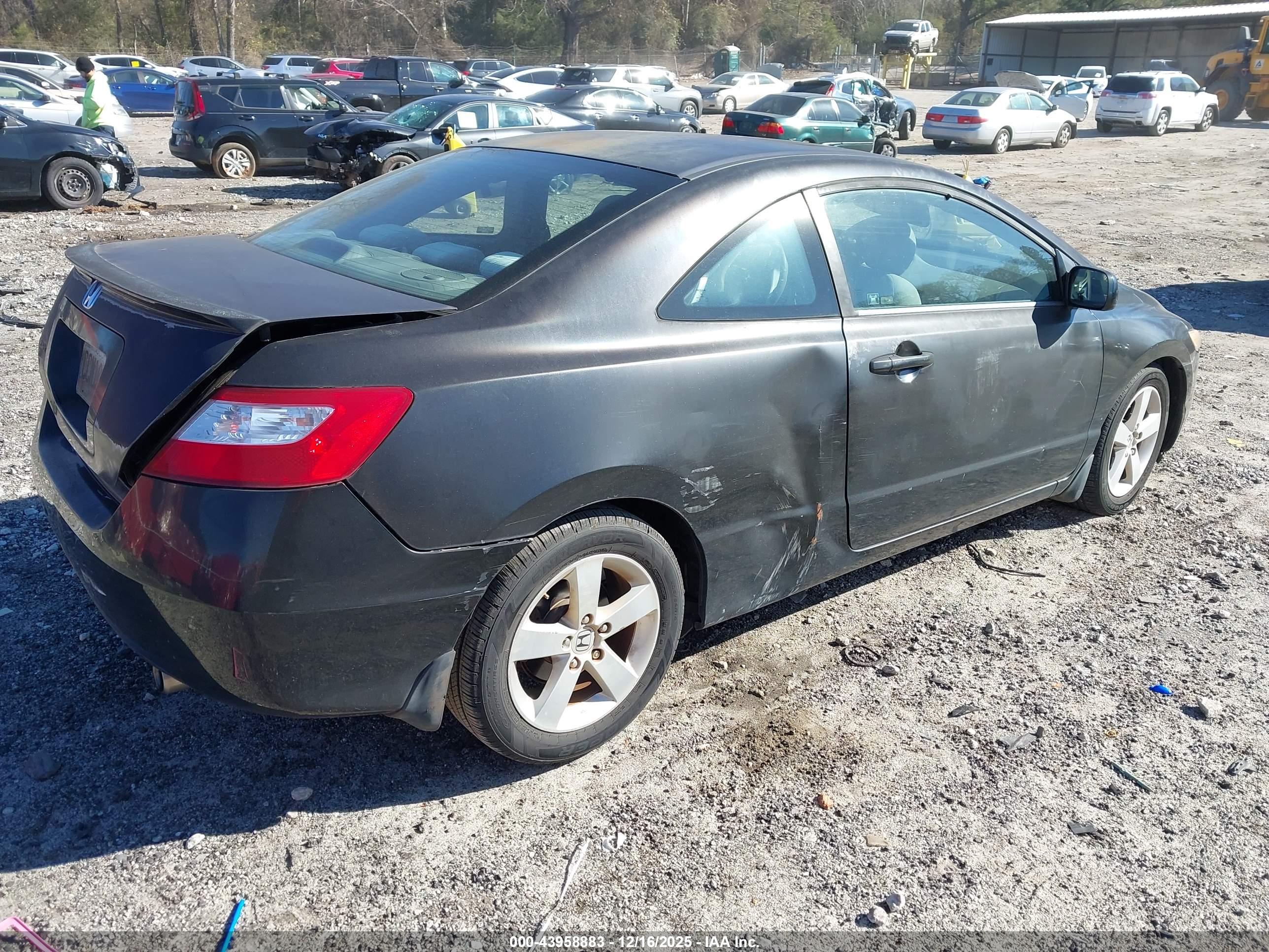 HONDA CIVIC image 4
