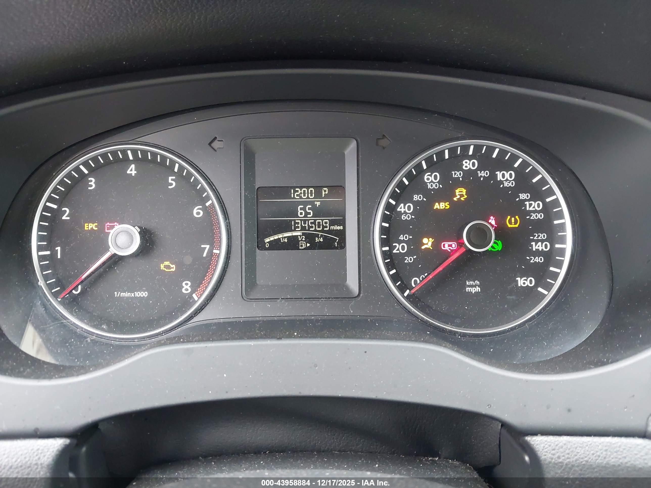 VOLKSWAGEN JETTA image 7