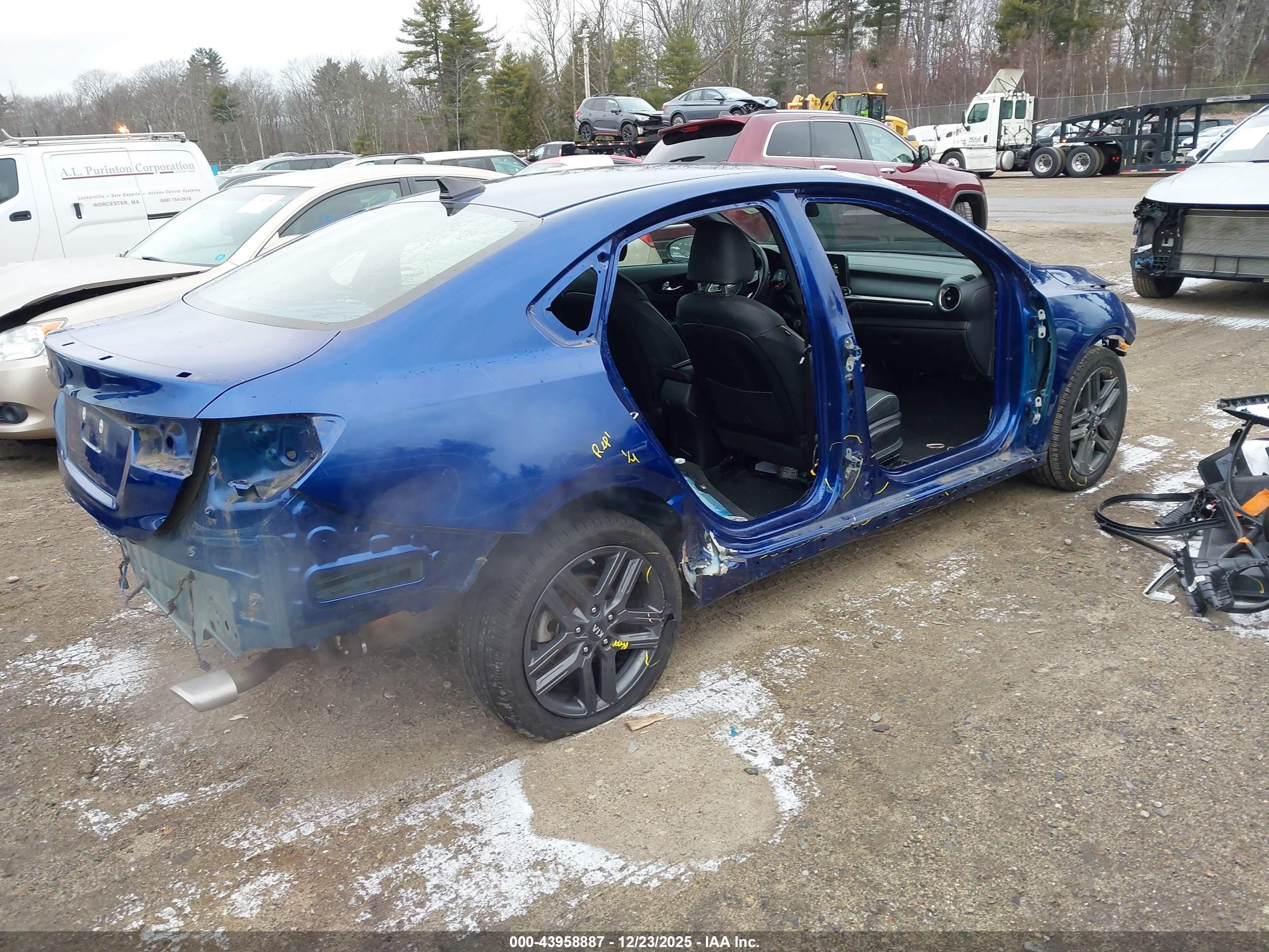 KIA FORTE image 4