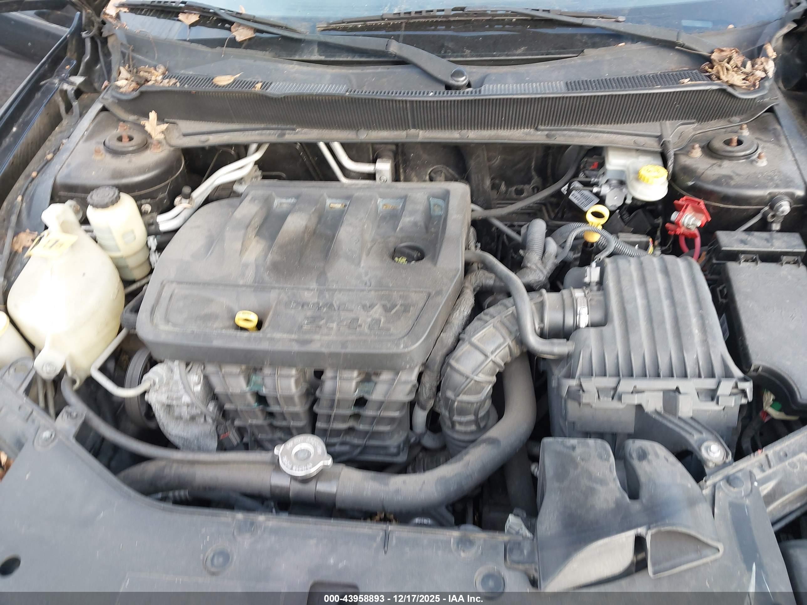DODGE AVENGER image 10