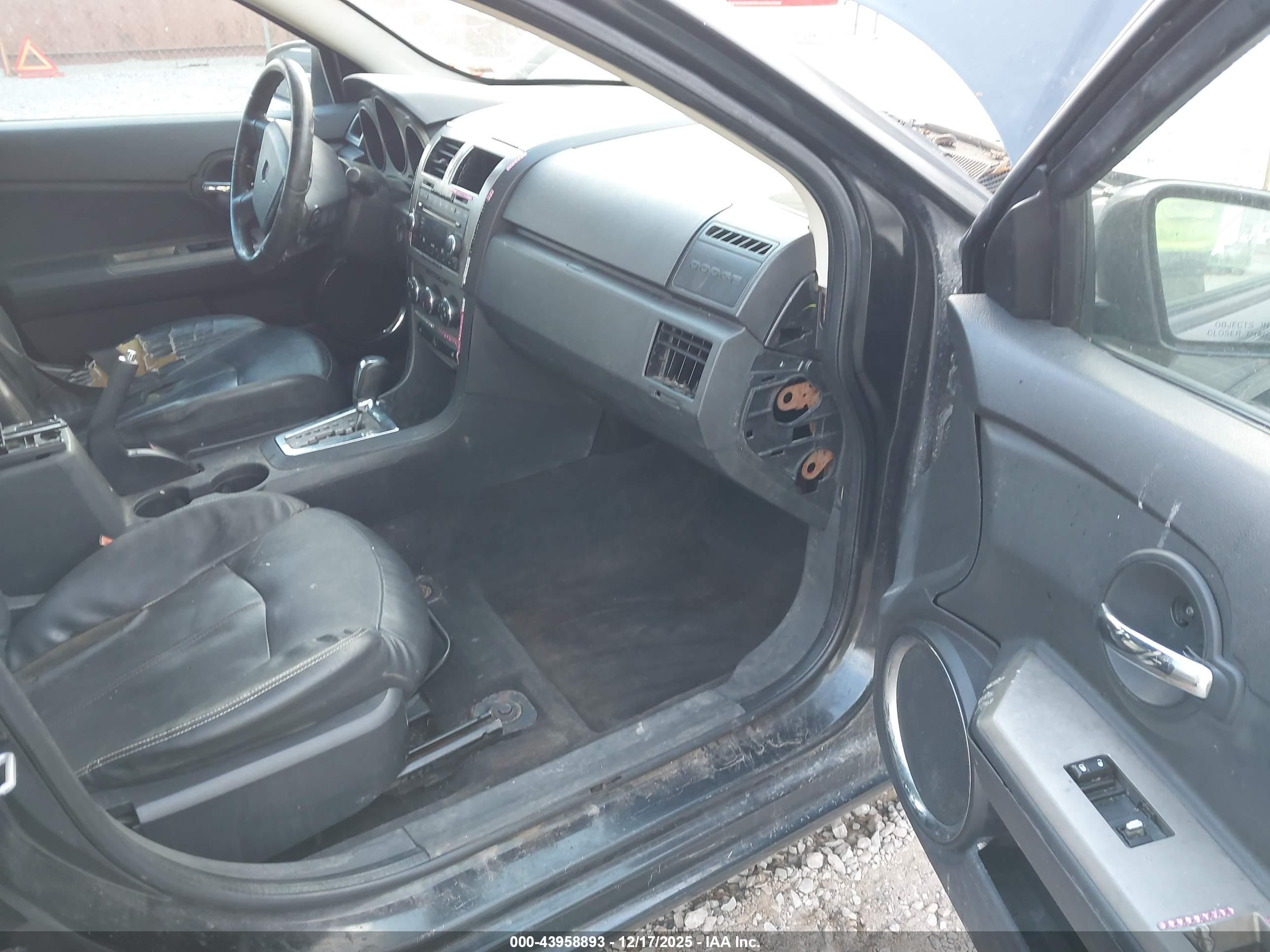 DODGE AVENGER image 5