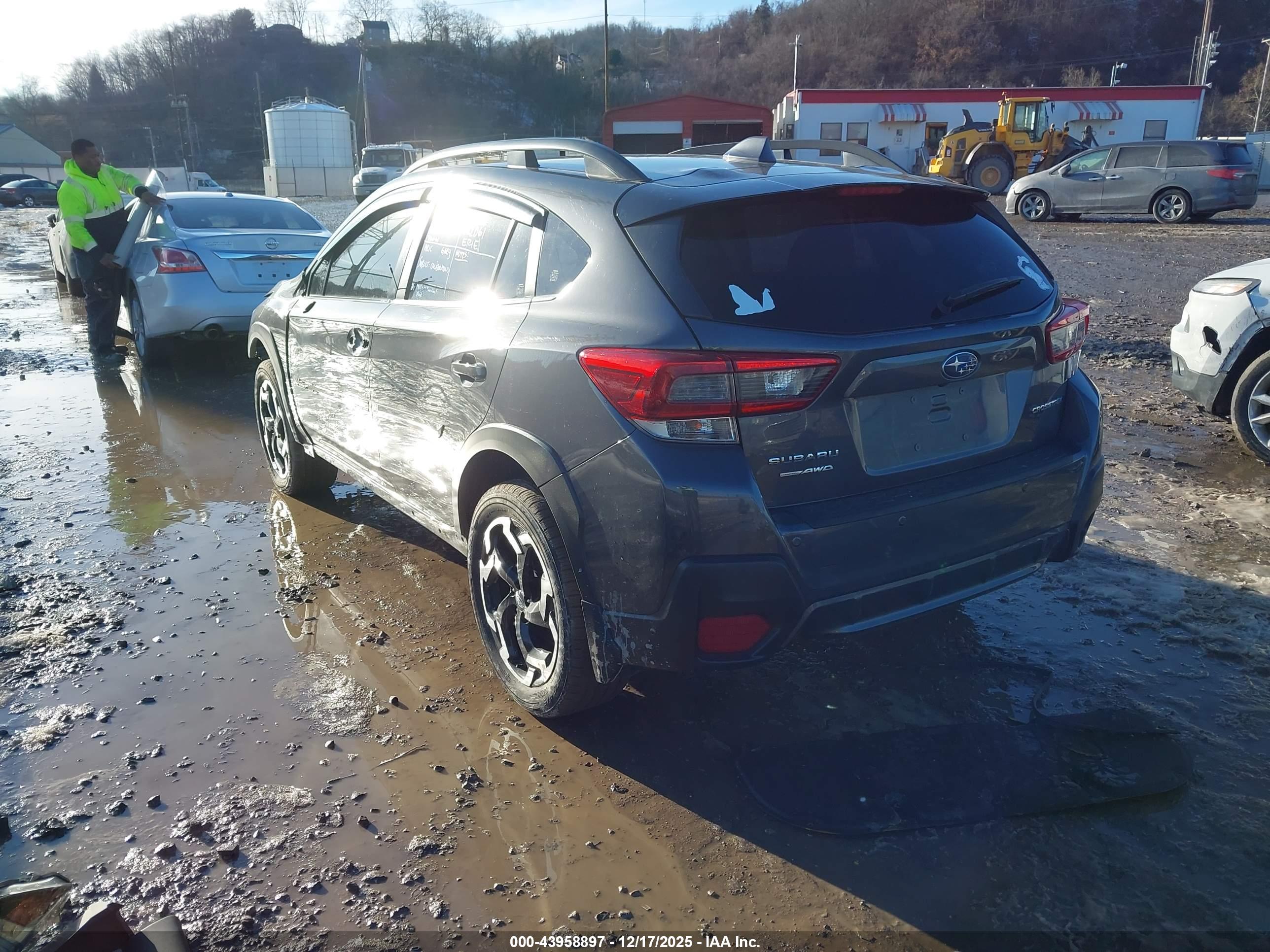 SUBARU CROSSTREK image 3
