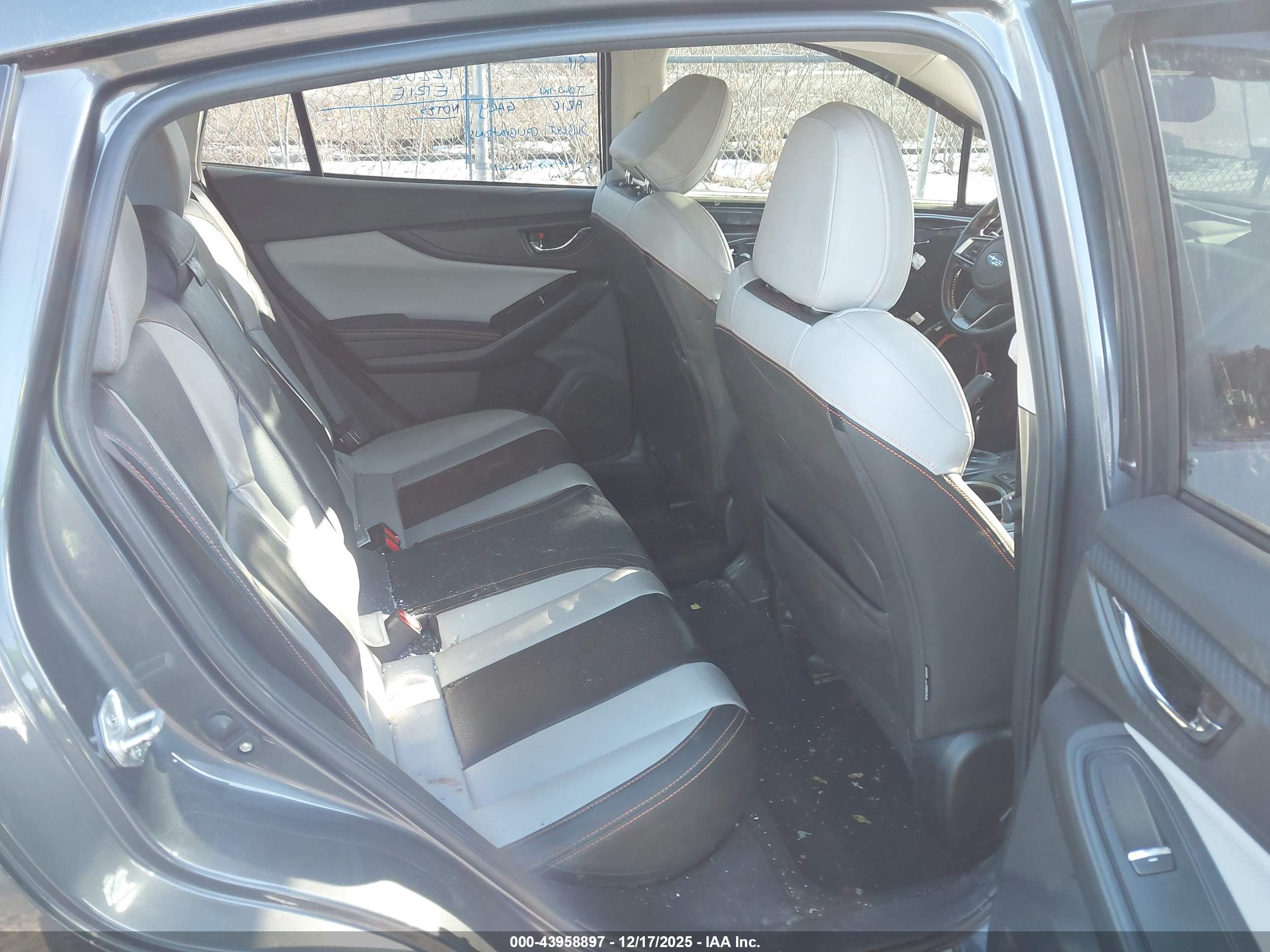 SUBARU CROSSTREK image 8