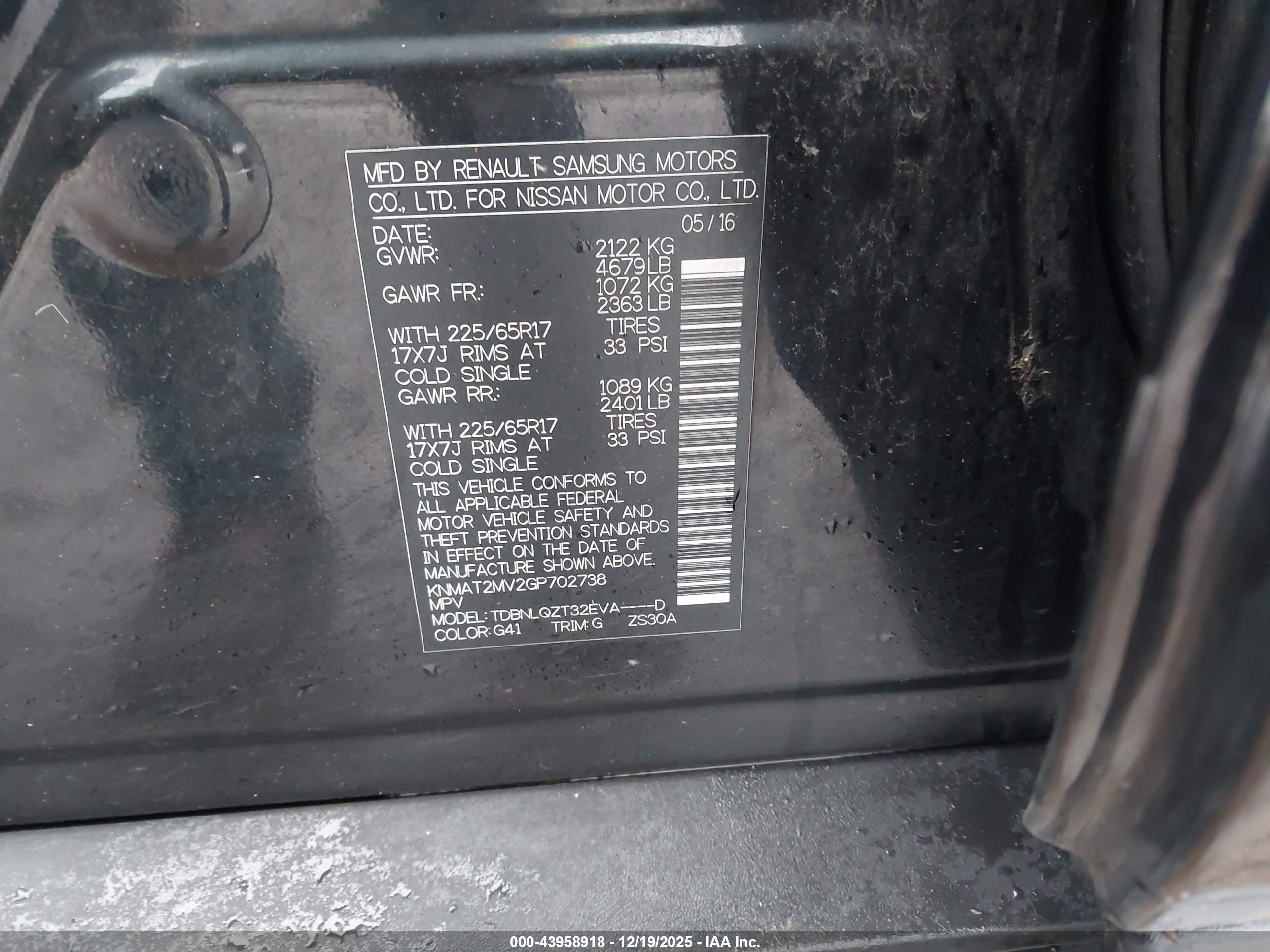 NISSAN ROGUE image 9