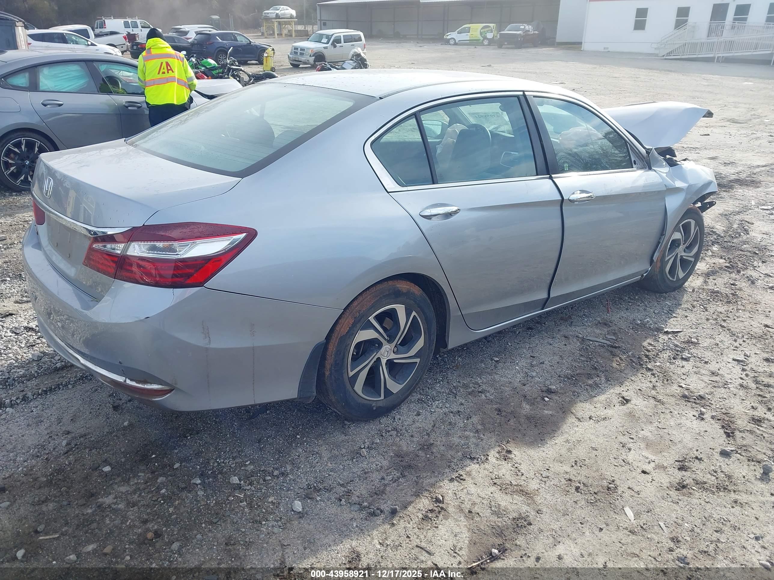 HONDA ACCORD image 4