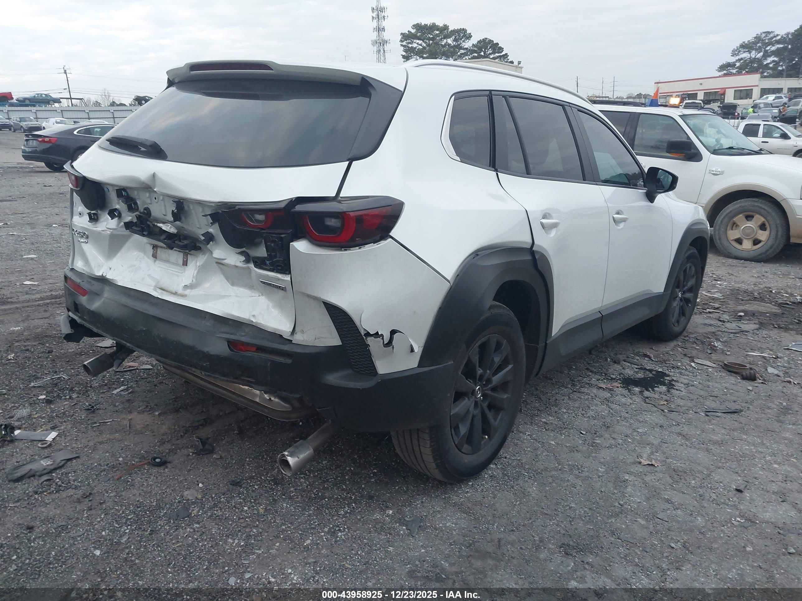 MAZDA CX-50 image 4