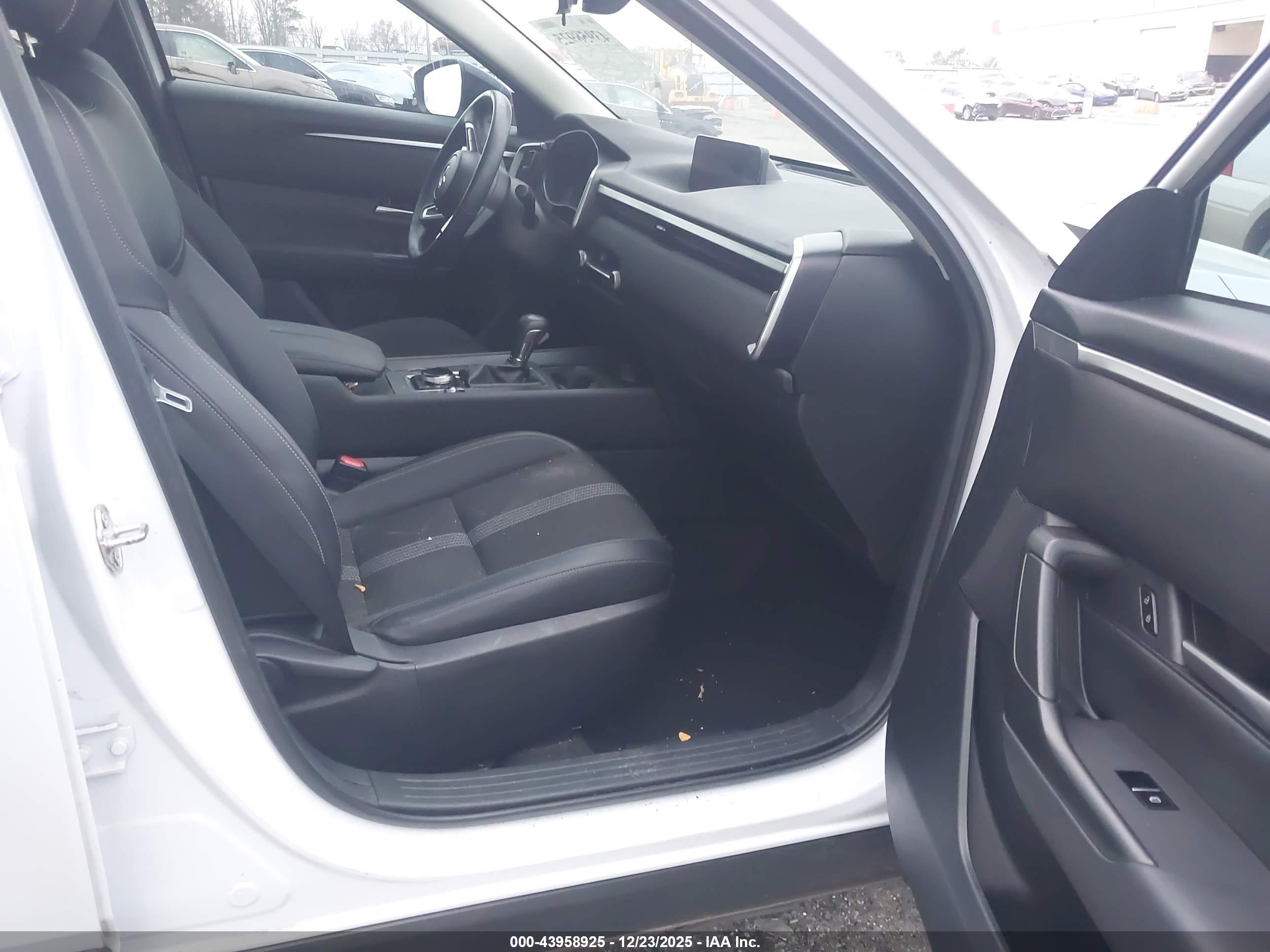 MAZDA CX-50 image 5