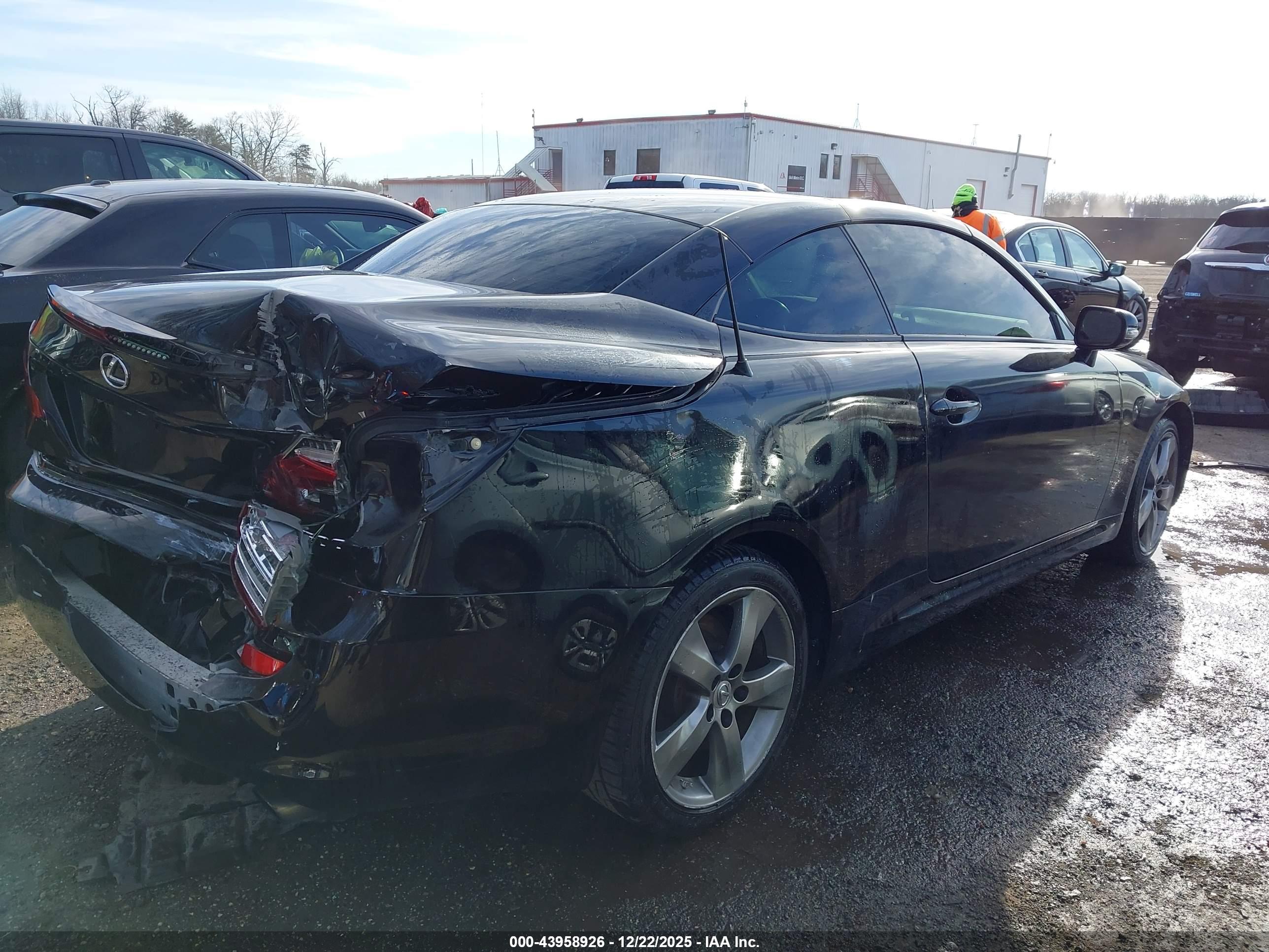 LEXUS IS image 4