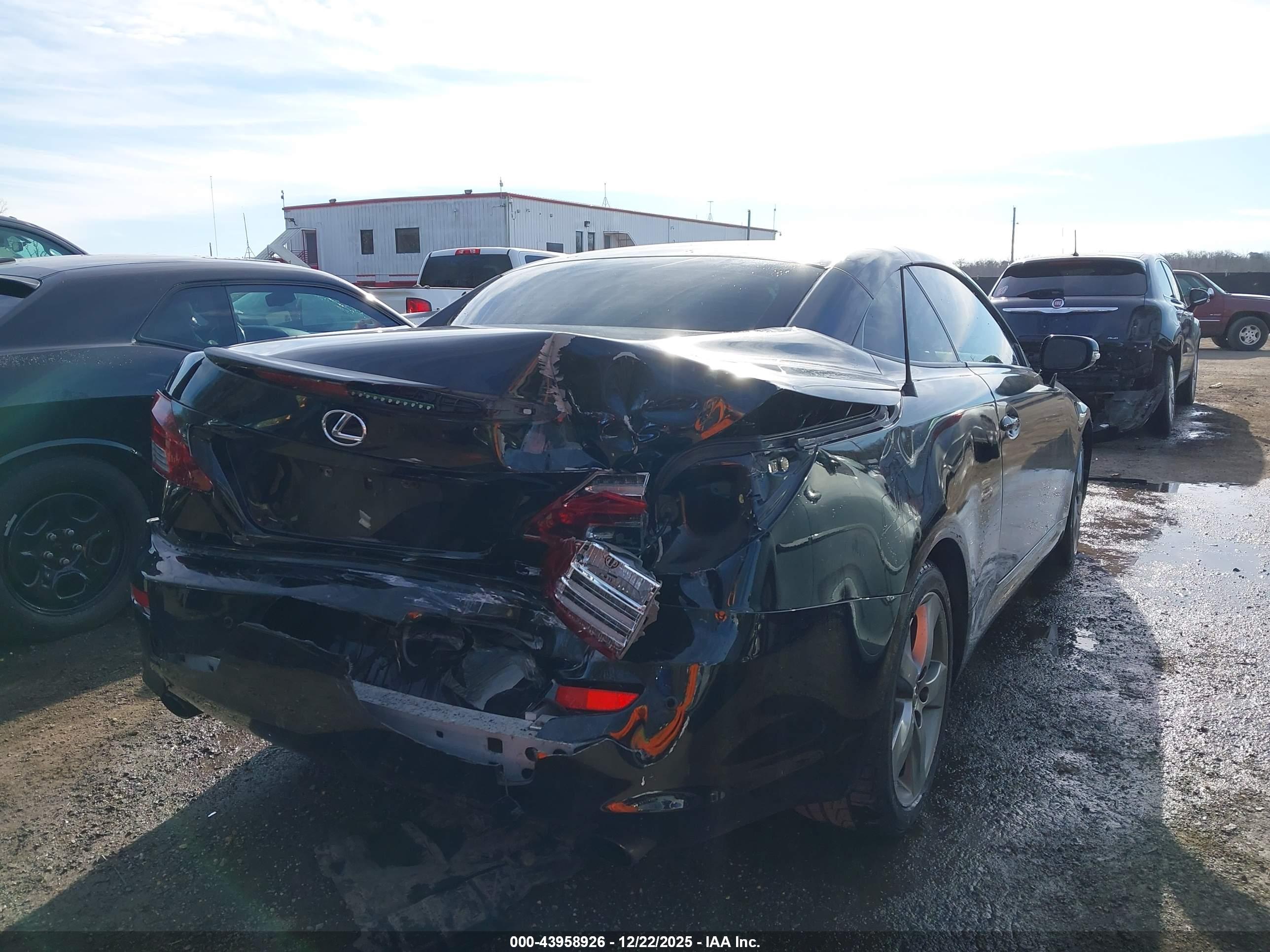 LEXUS IS image 6