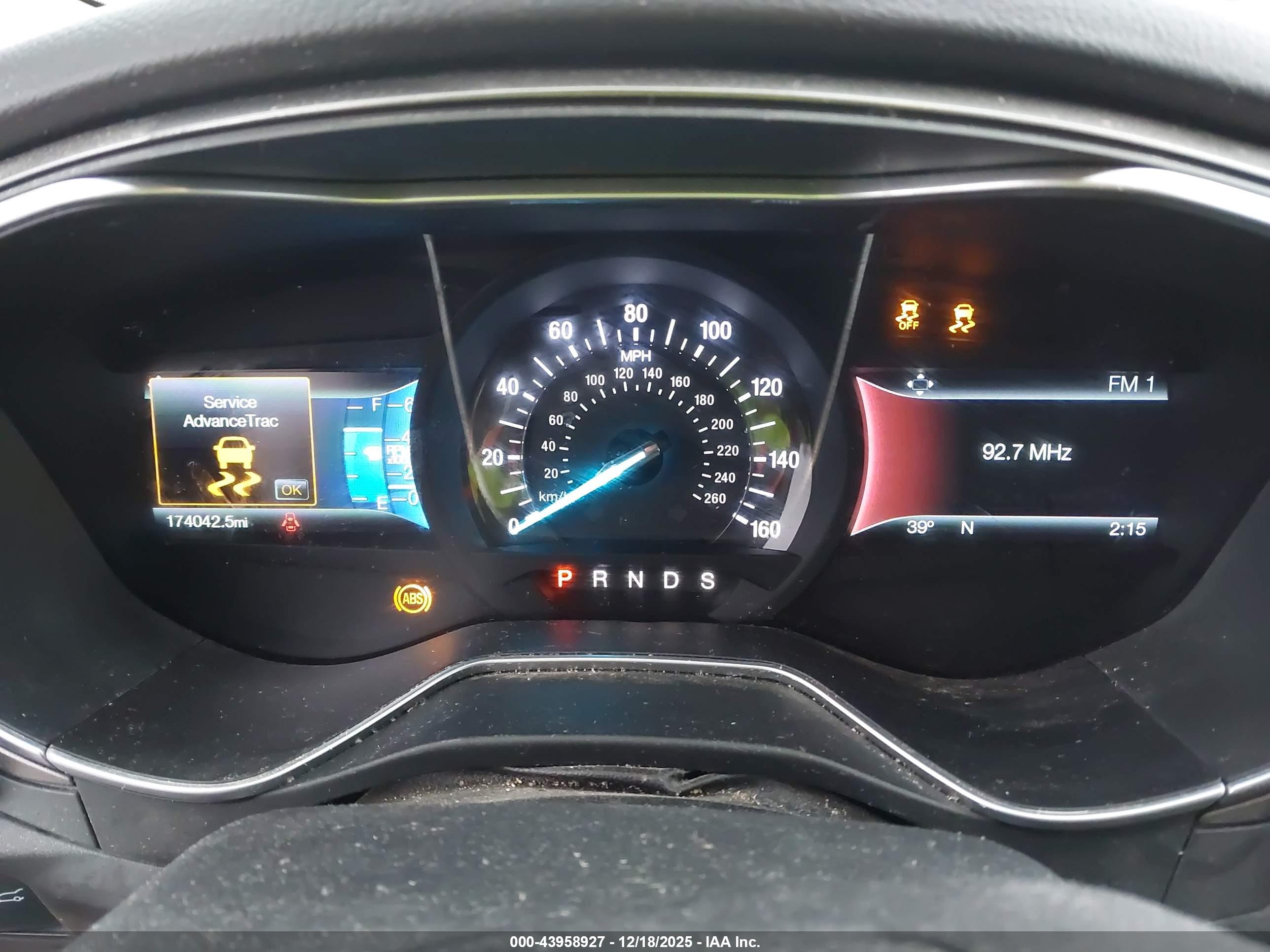 FORD FUSION image 7