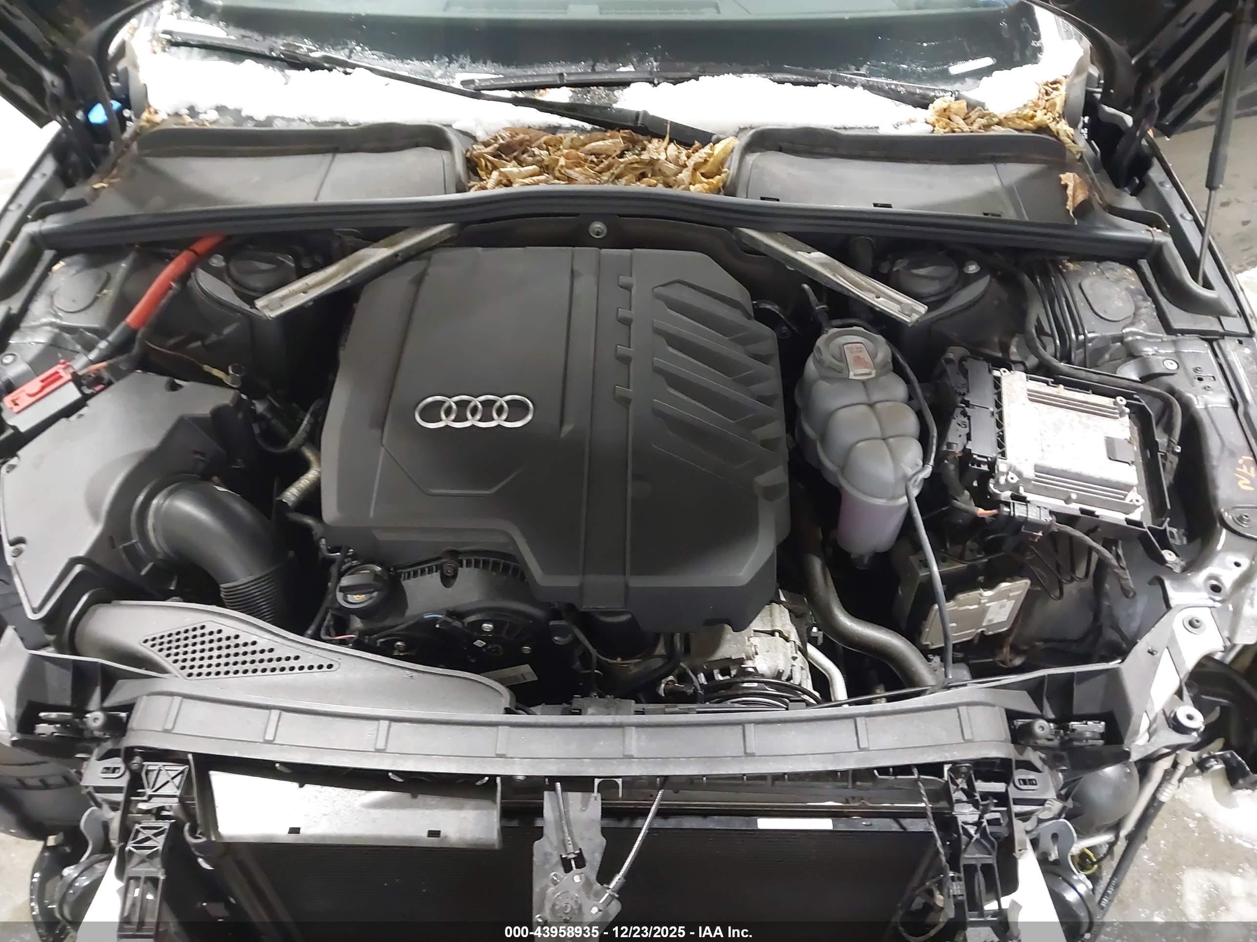 AUDI A4 image 10