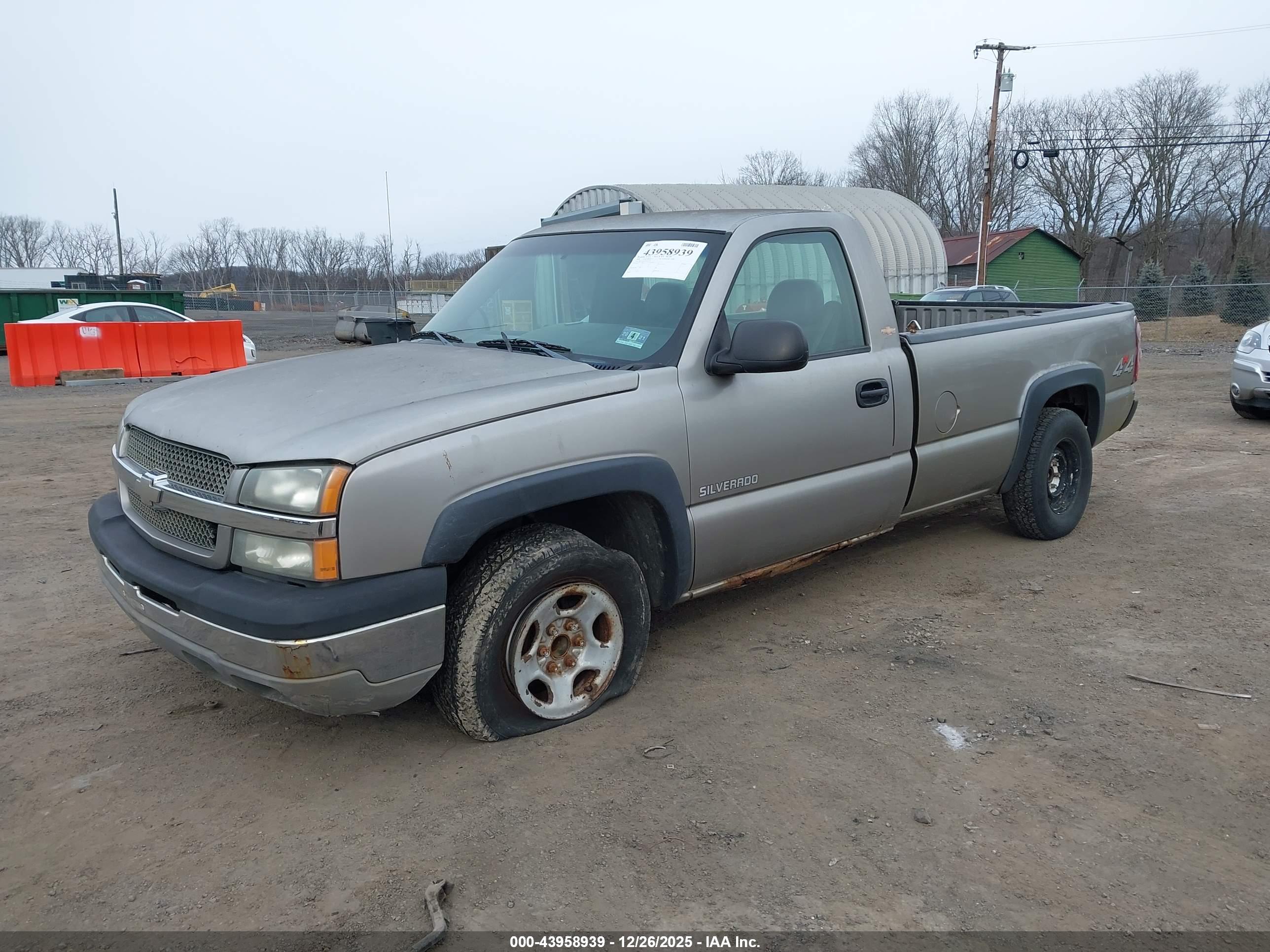CHEVROLET SILVERADO image 2